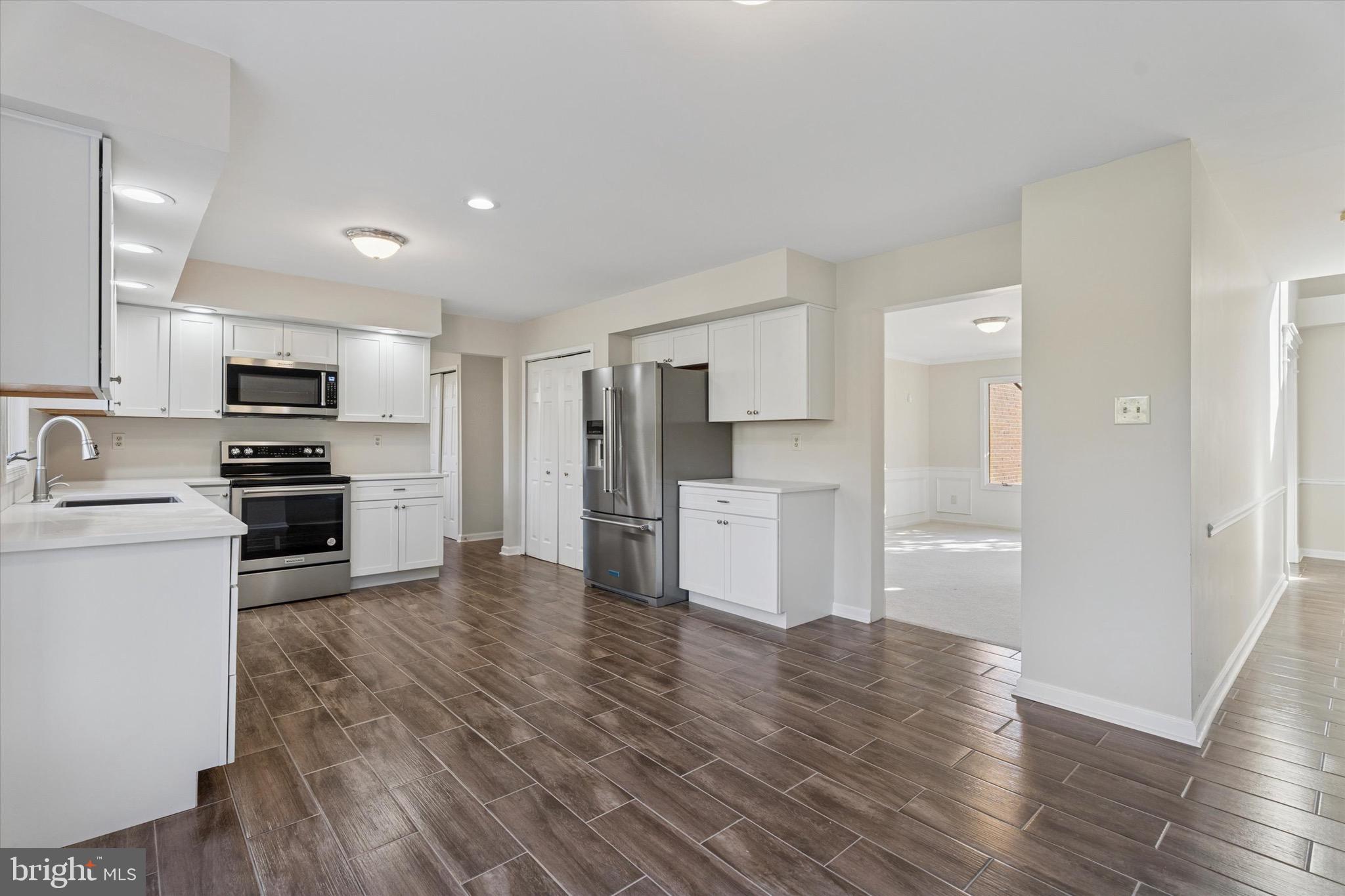 GWYNEDD KNOLL - Residential