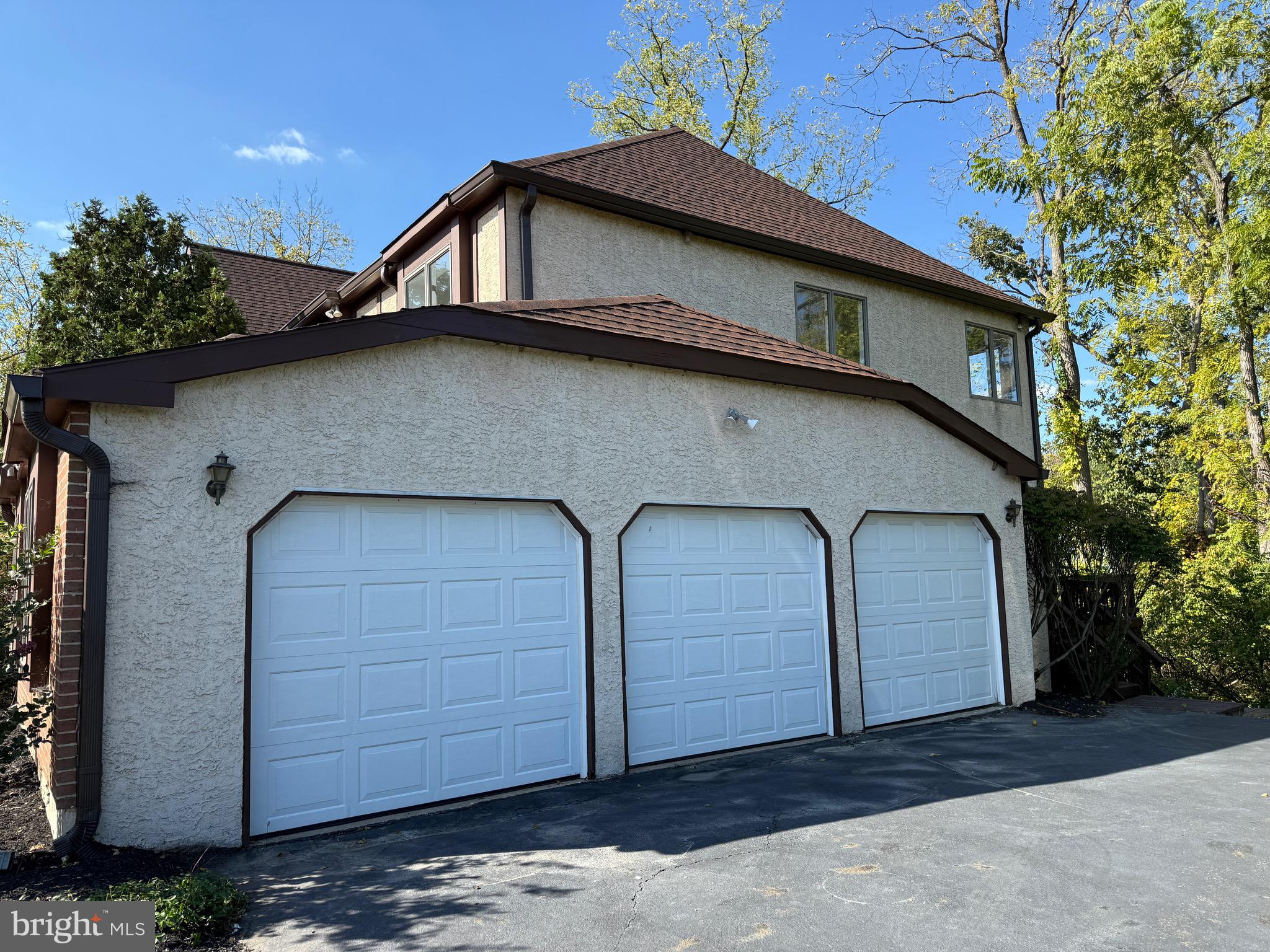 GWYNEDD KNOLL - Residential