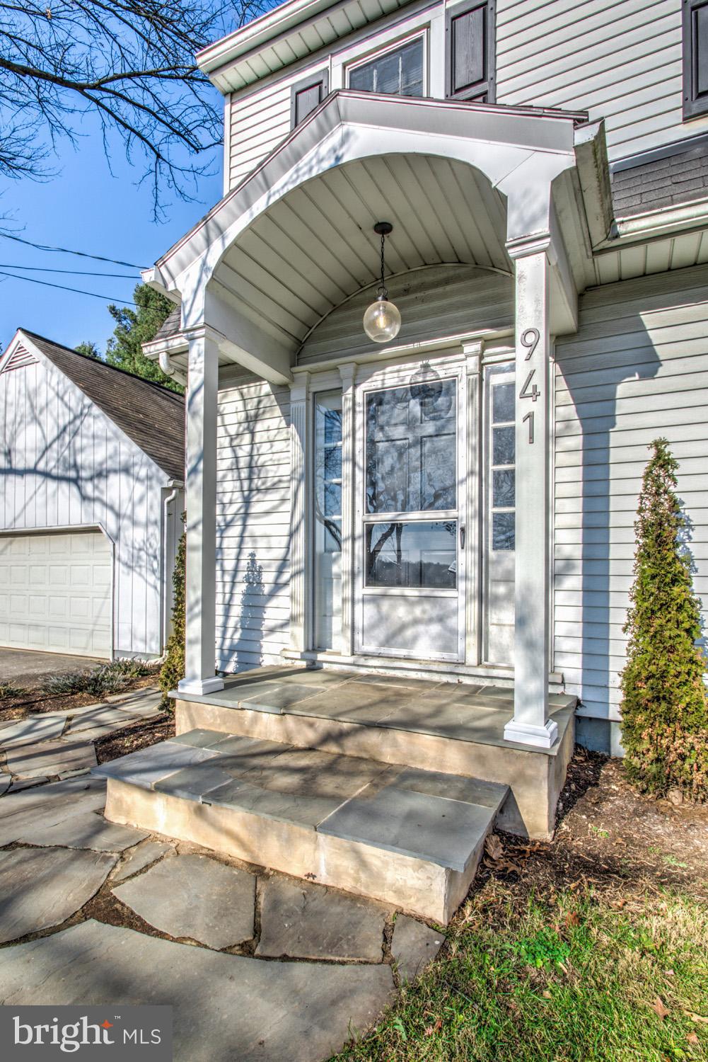 Photo of 941 Eden Road, Lancaster, PA 17601 (MLS # PALA2044814)