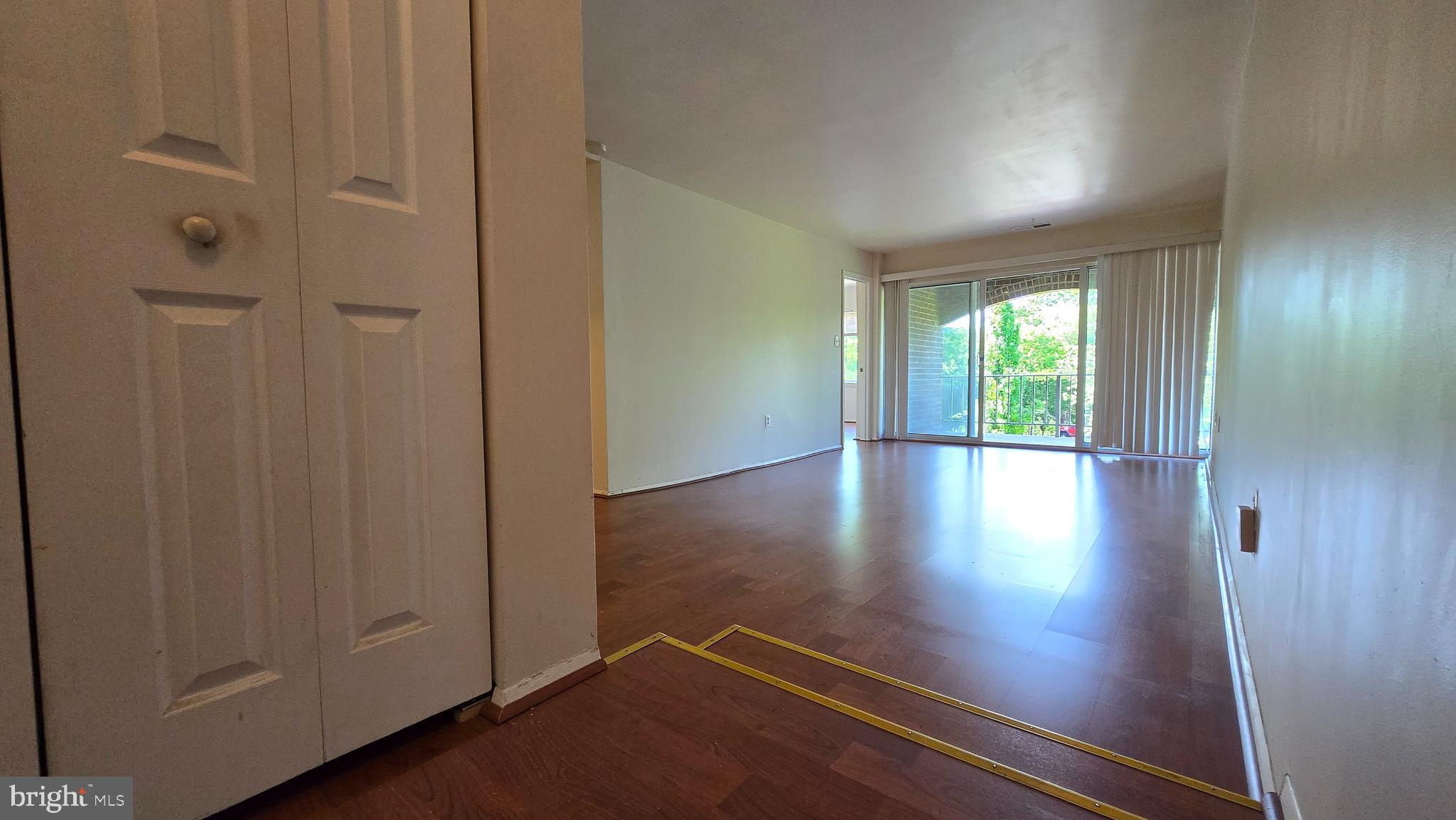 458 GIRARD STREET 202