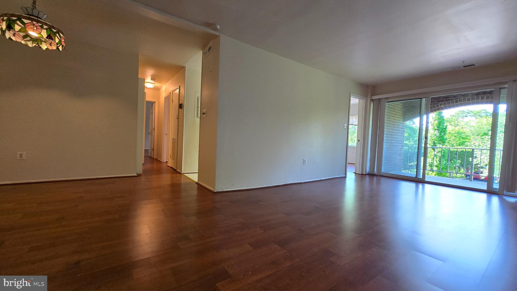 458 GIRARD STREET 202