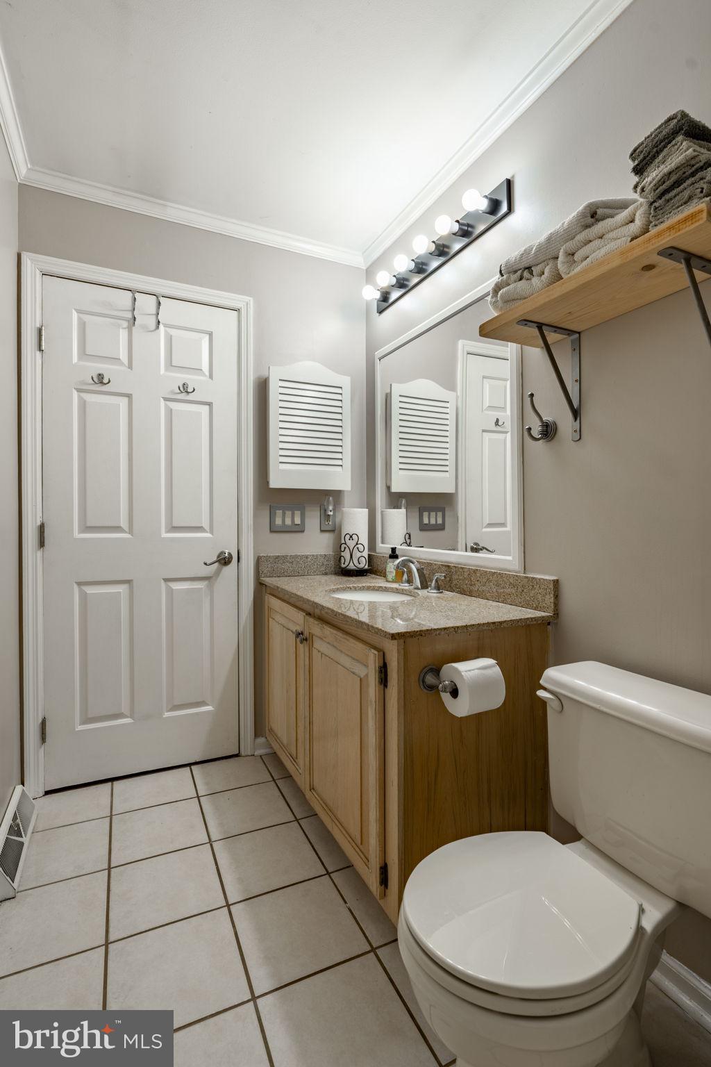 SOUTH LONDONDERRY - Residential