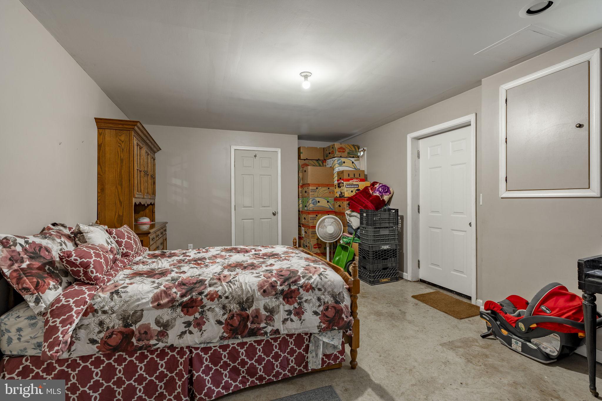 SOUTH LONDONDERRY - Residential