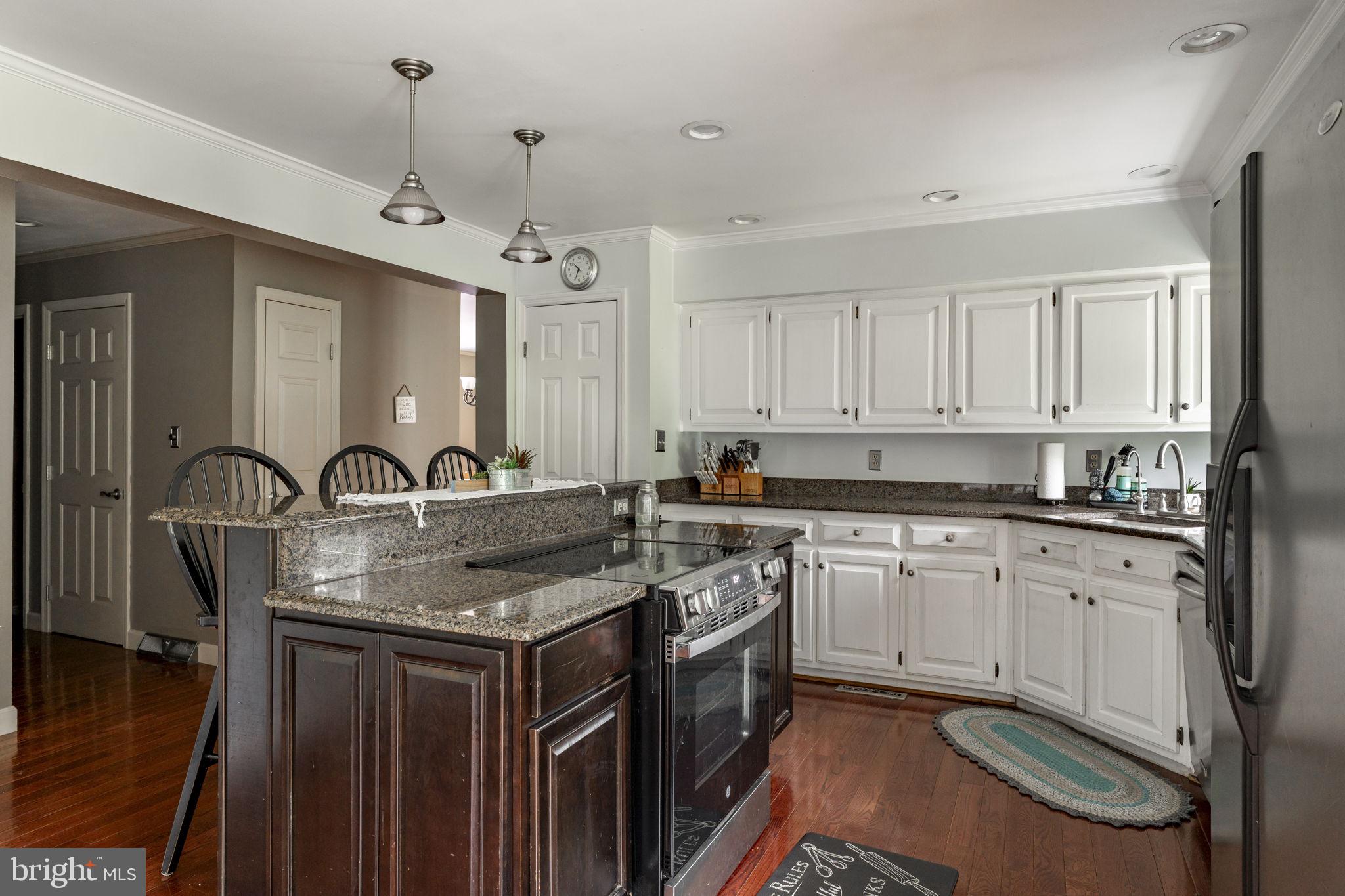 SOUTH LONDONDERRY - Residential