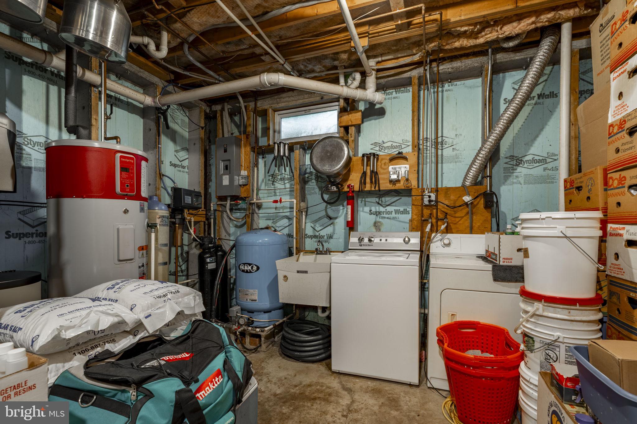 SOUTH LONDONDERRY - Residential