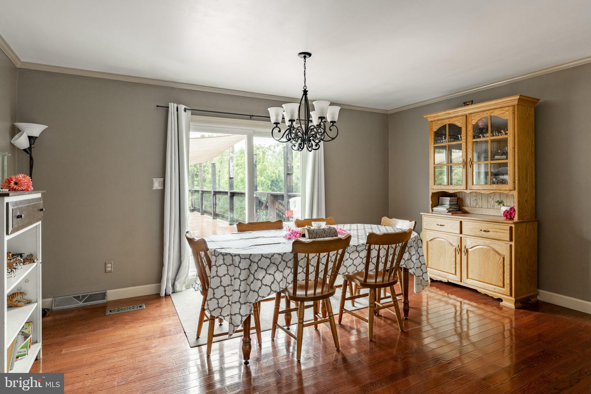 SOUTH LONDONDERRY - Residential