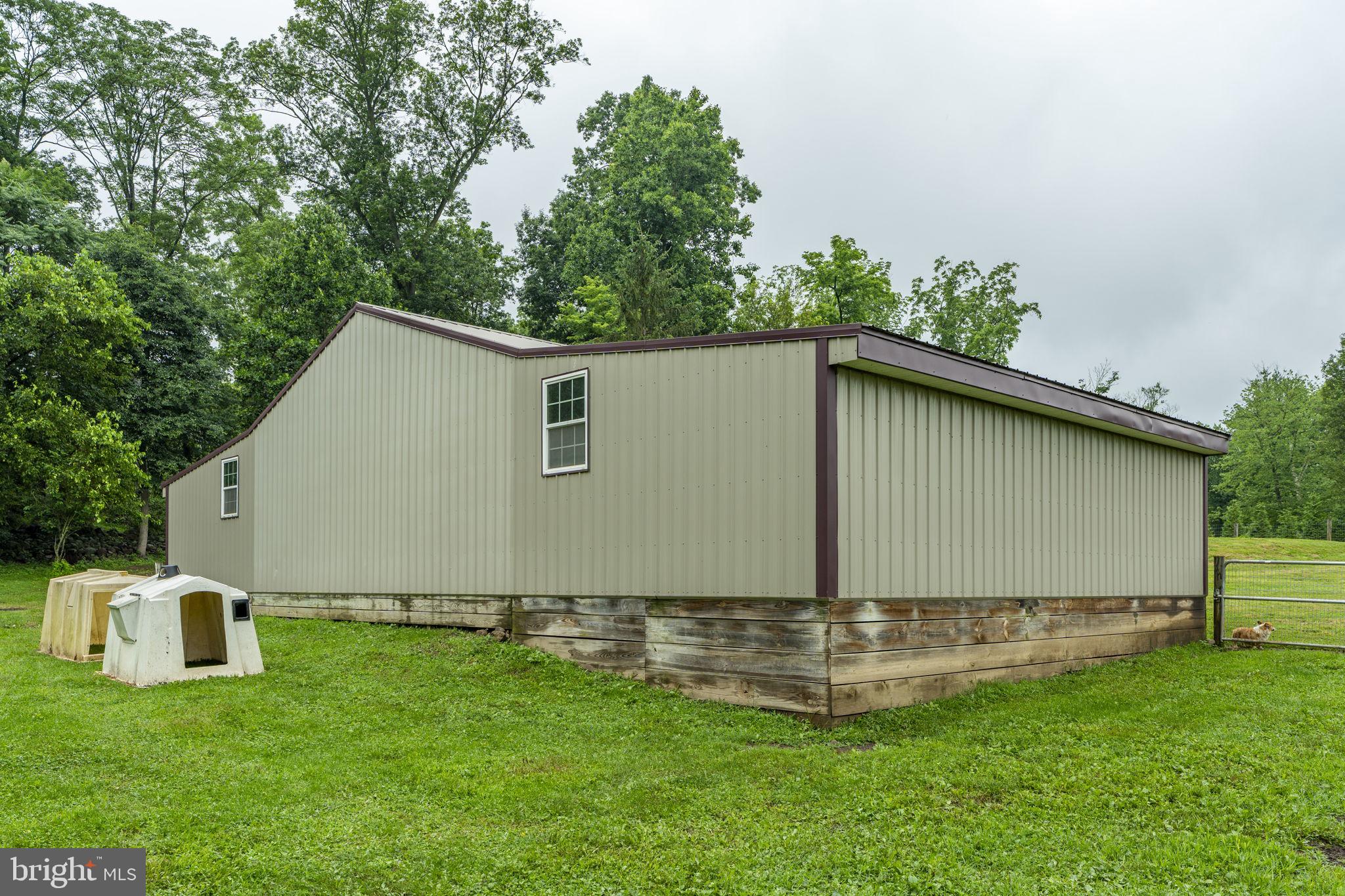 SOUTH LONDONDERRY - Residential