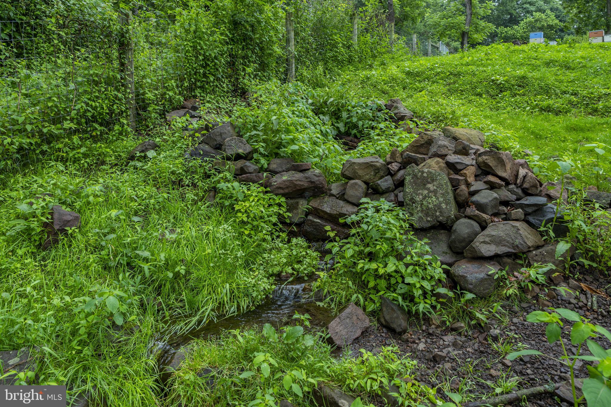 SOUTH LONDONDERRY - Residential