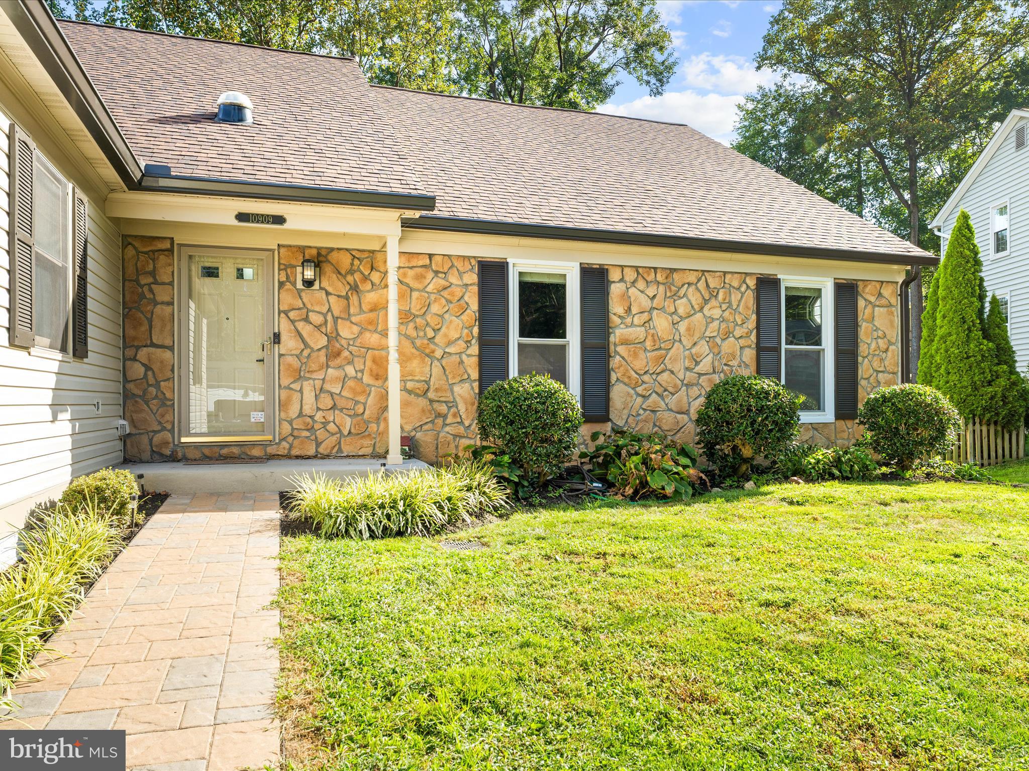 10909 CLARA BARTON COURT