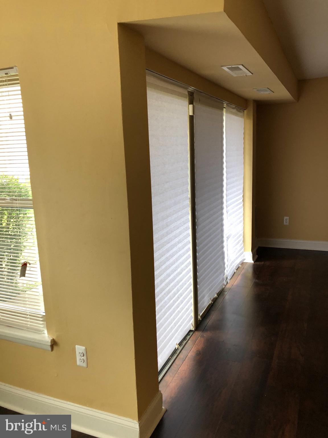 MARLOW TOWERS CONDOMINIUMS - Residential