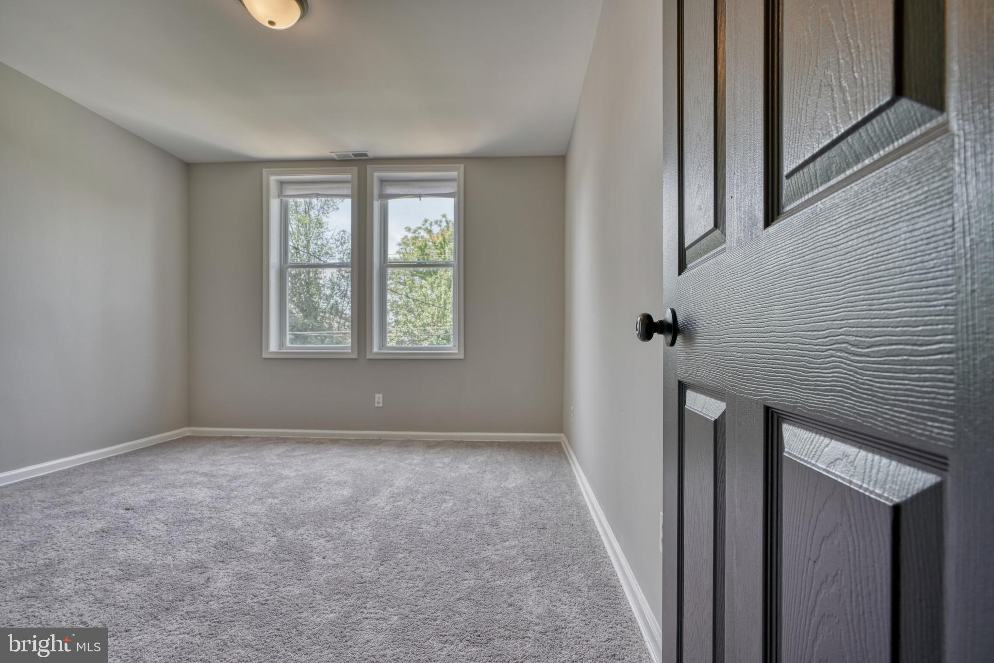 PARK CIRCLE - Residential