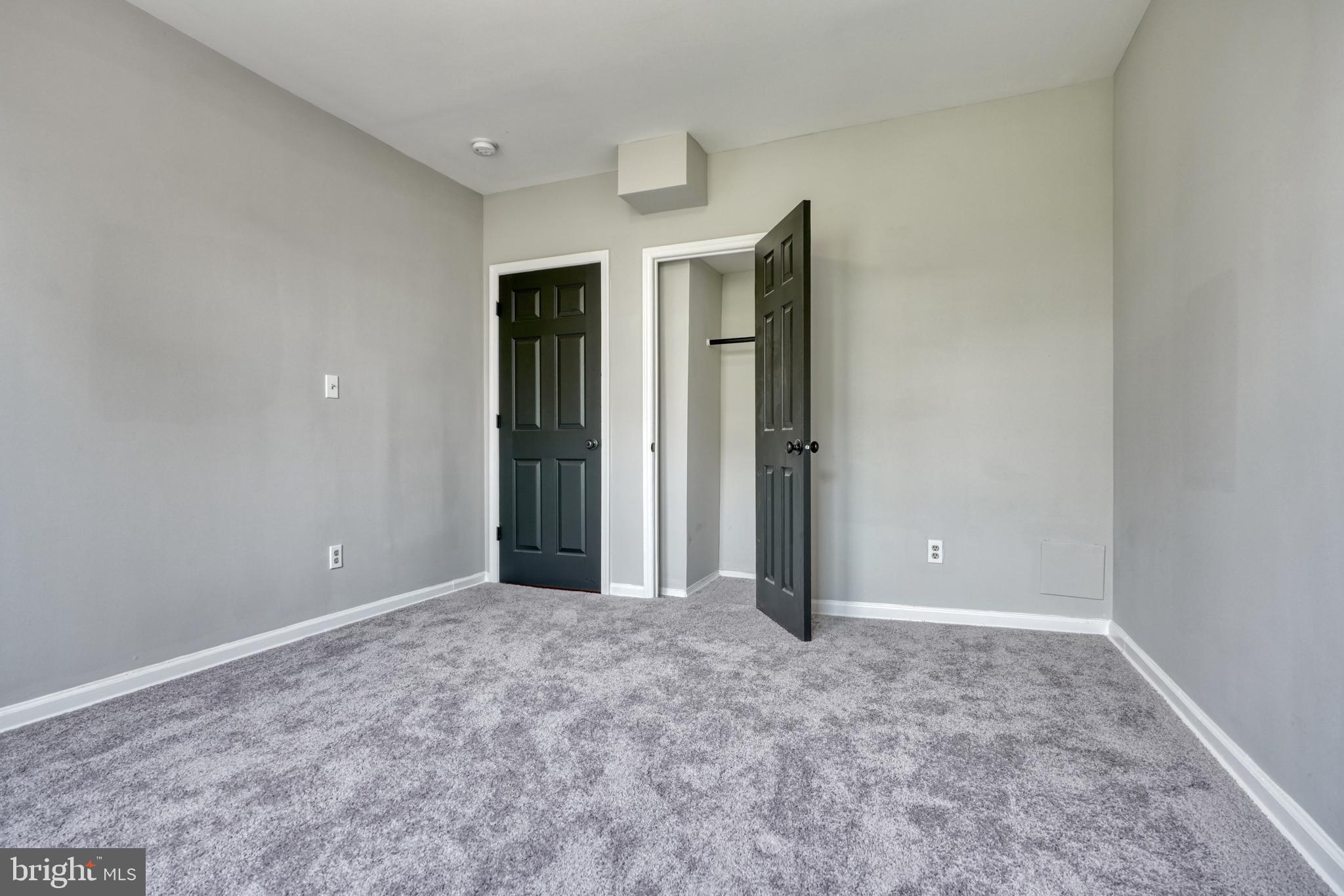 PARK CIRCLE - Residential