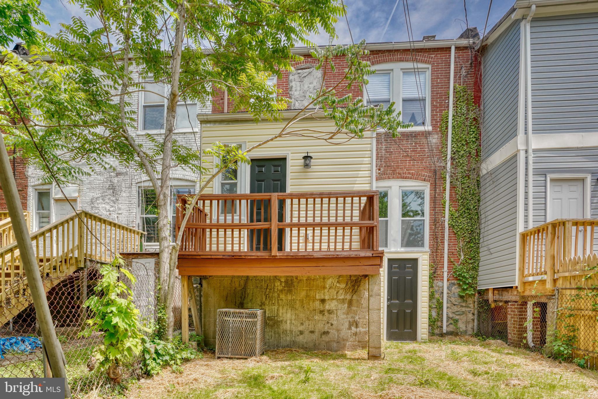 PARK CIRCLE - Residential