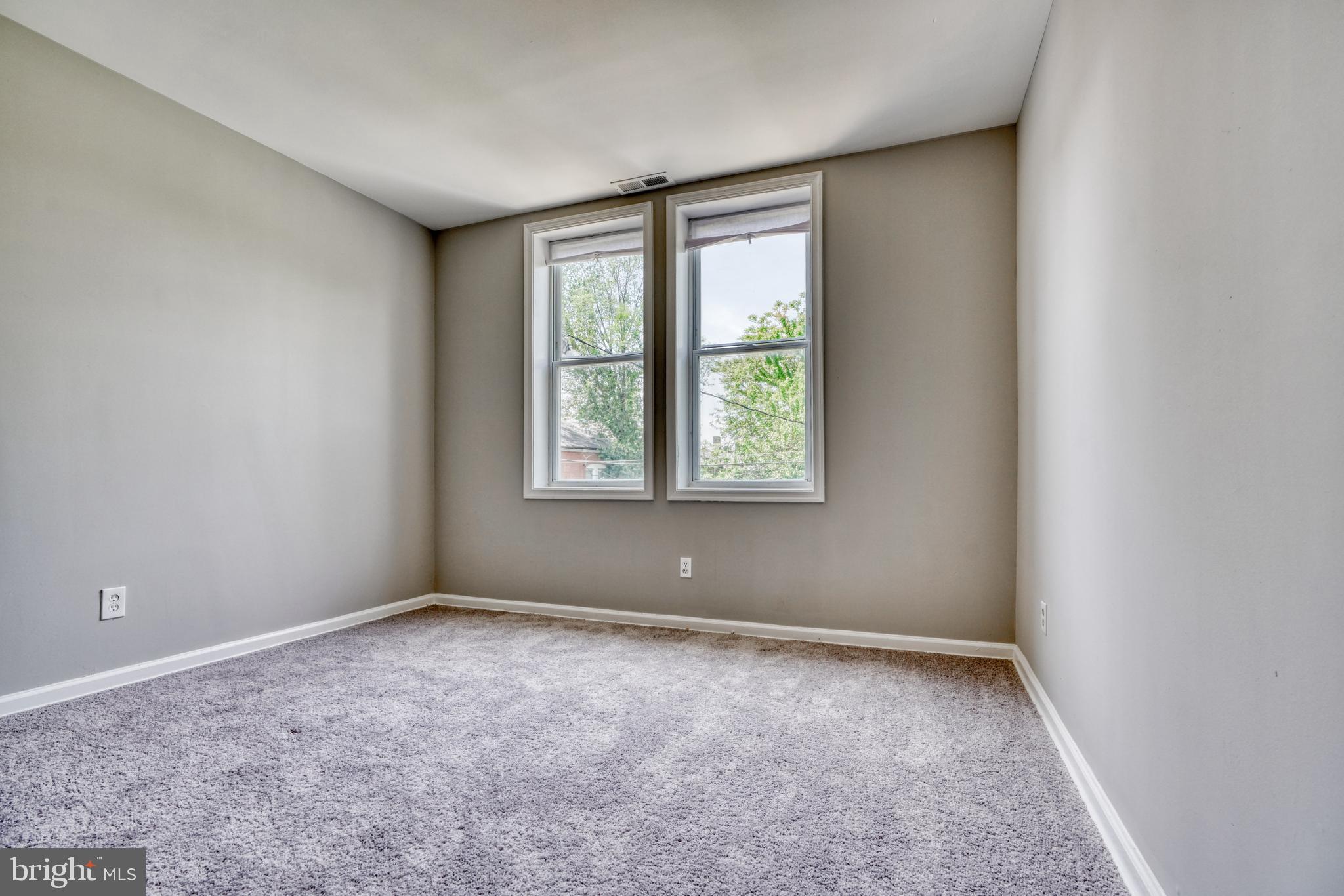 PARK CIRCLE - Residential