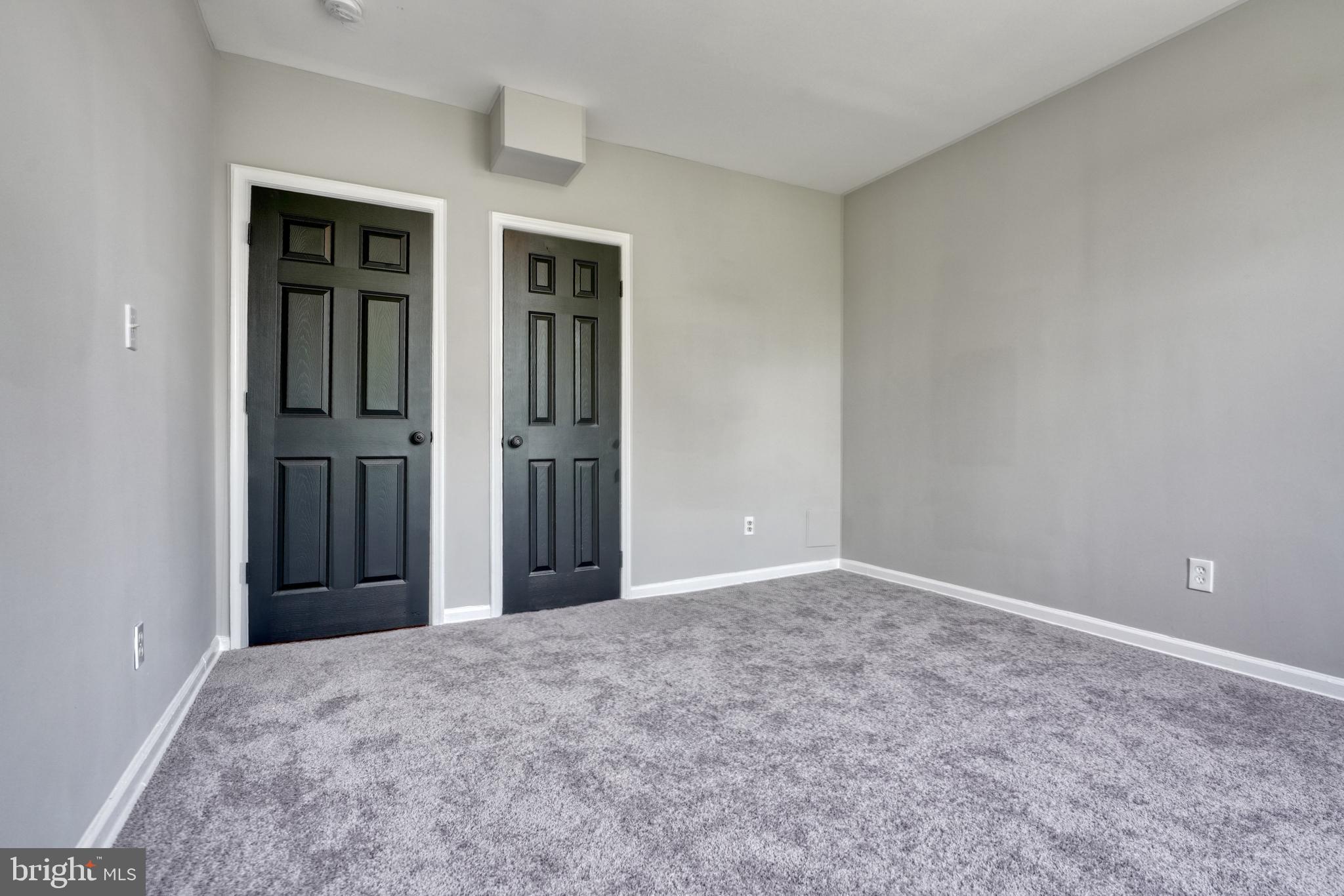 PARK CIRCLE - Residential