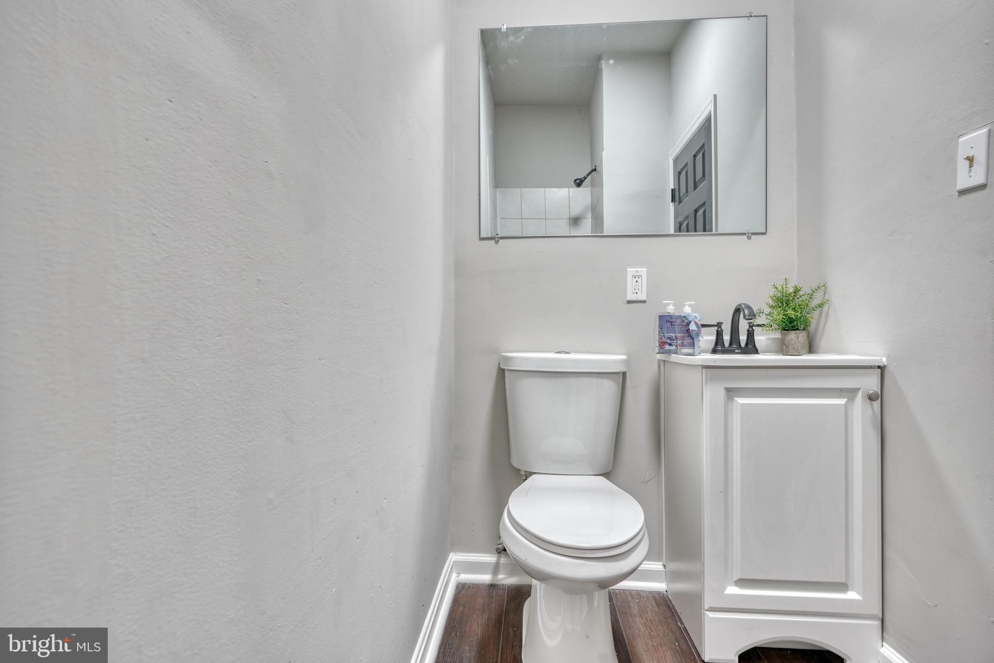 PARK CIRCLE - Residential