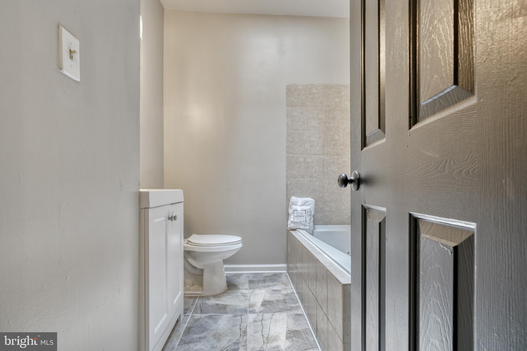 PARK CIRCLE - Residential