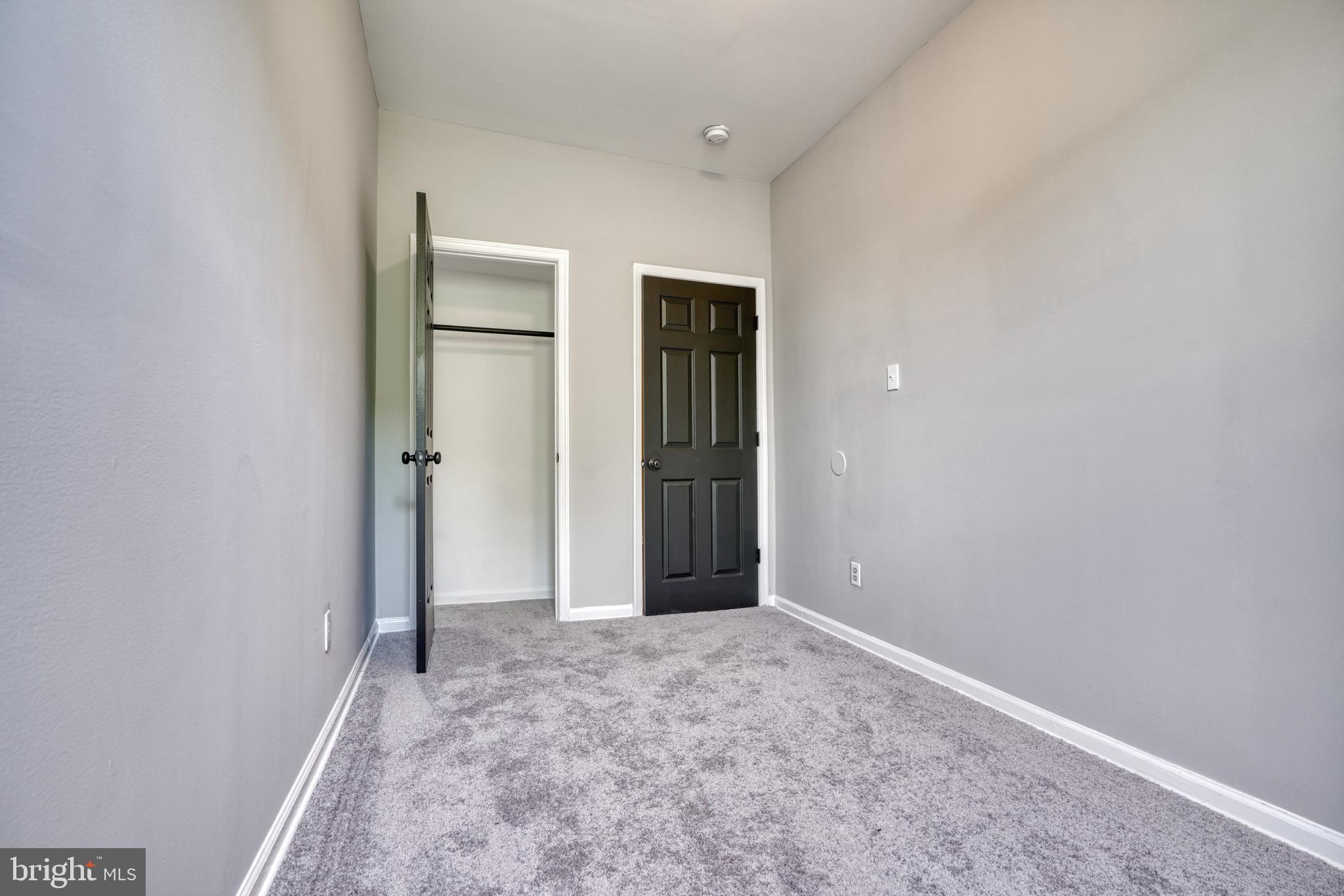 PARK CIRCLE - Residential