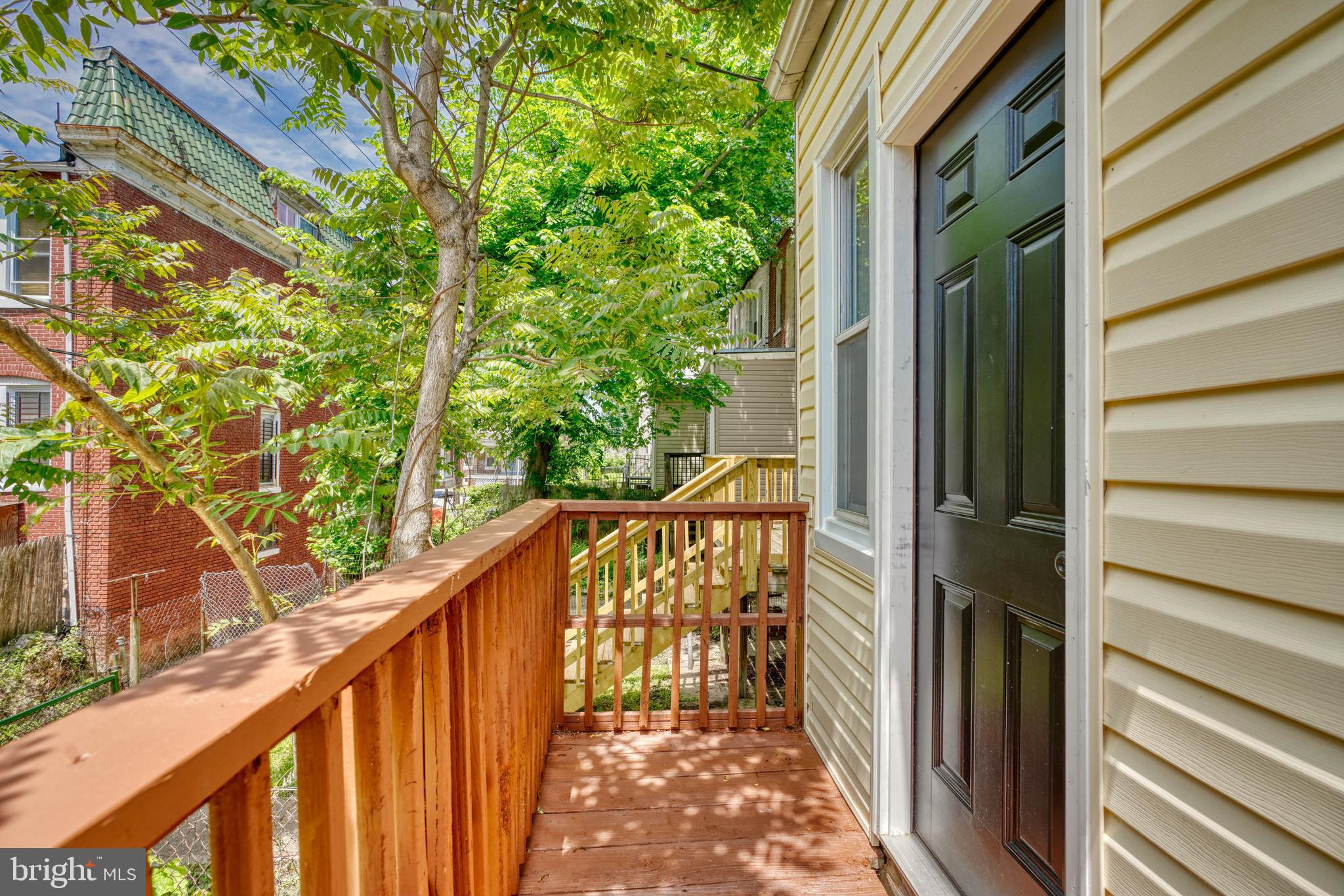 PARK CIRCLE - Residential