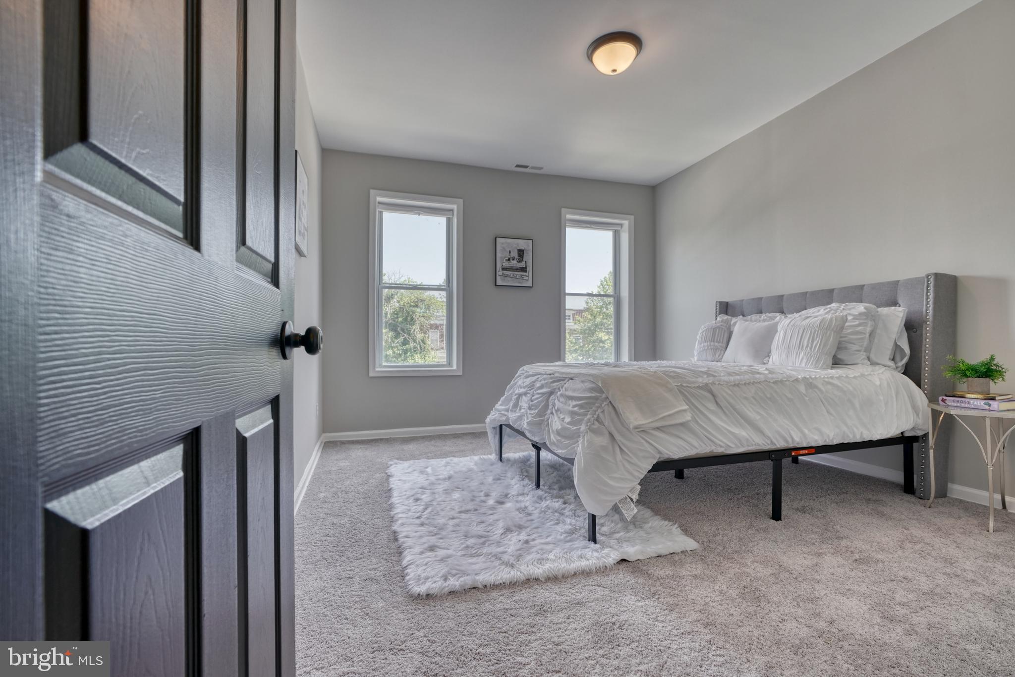 PARK CIRCLE - Residential