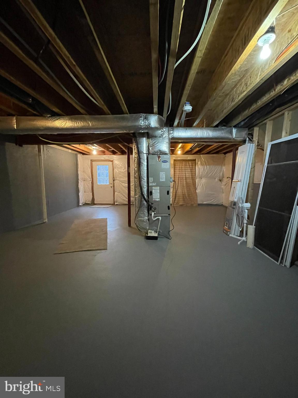 AMBER WOODS - Residential