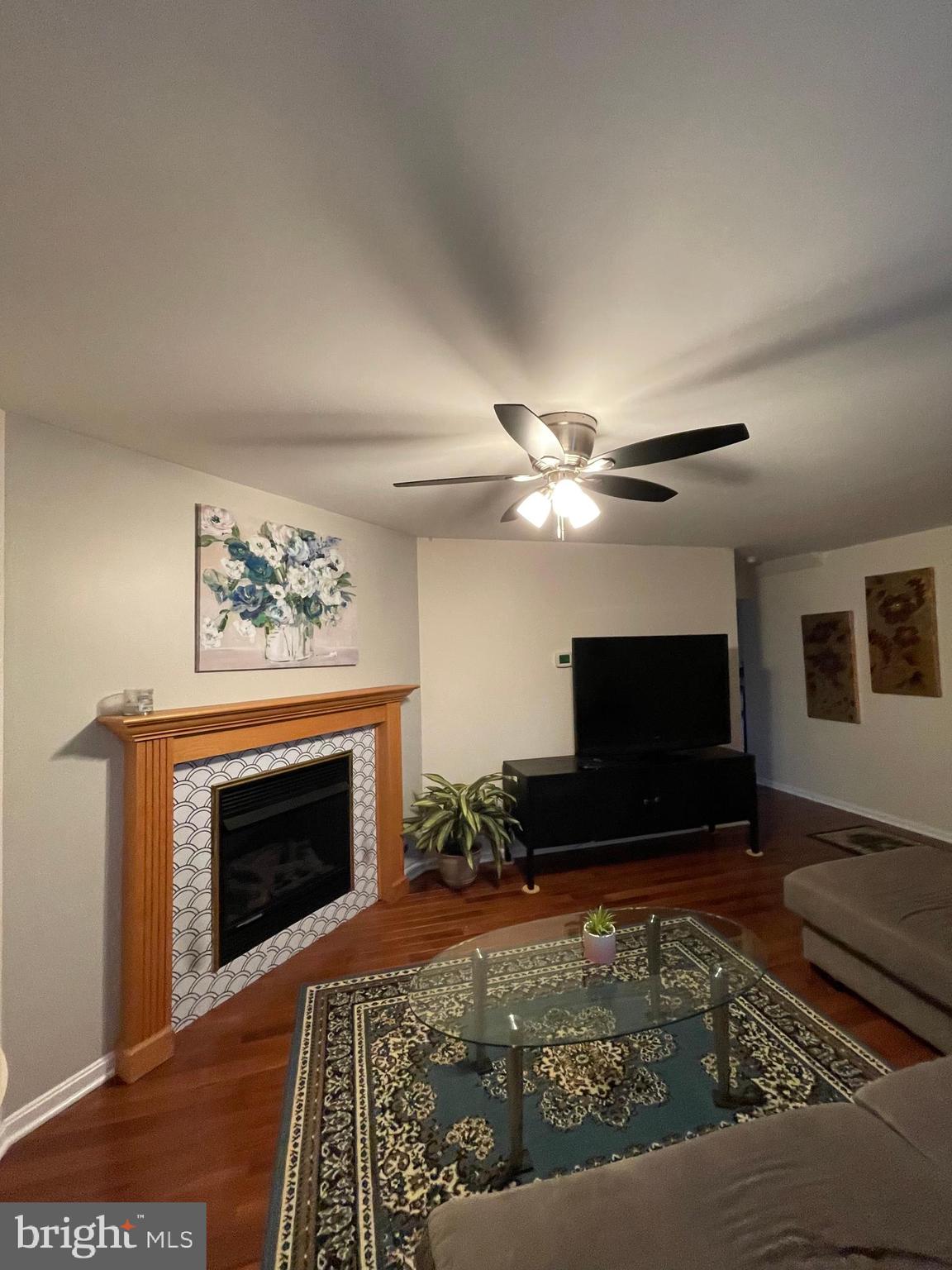 AMBER WOODS - Residential