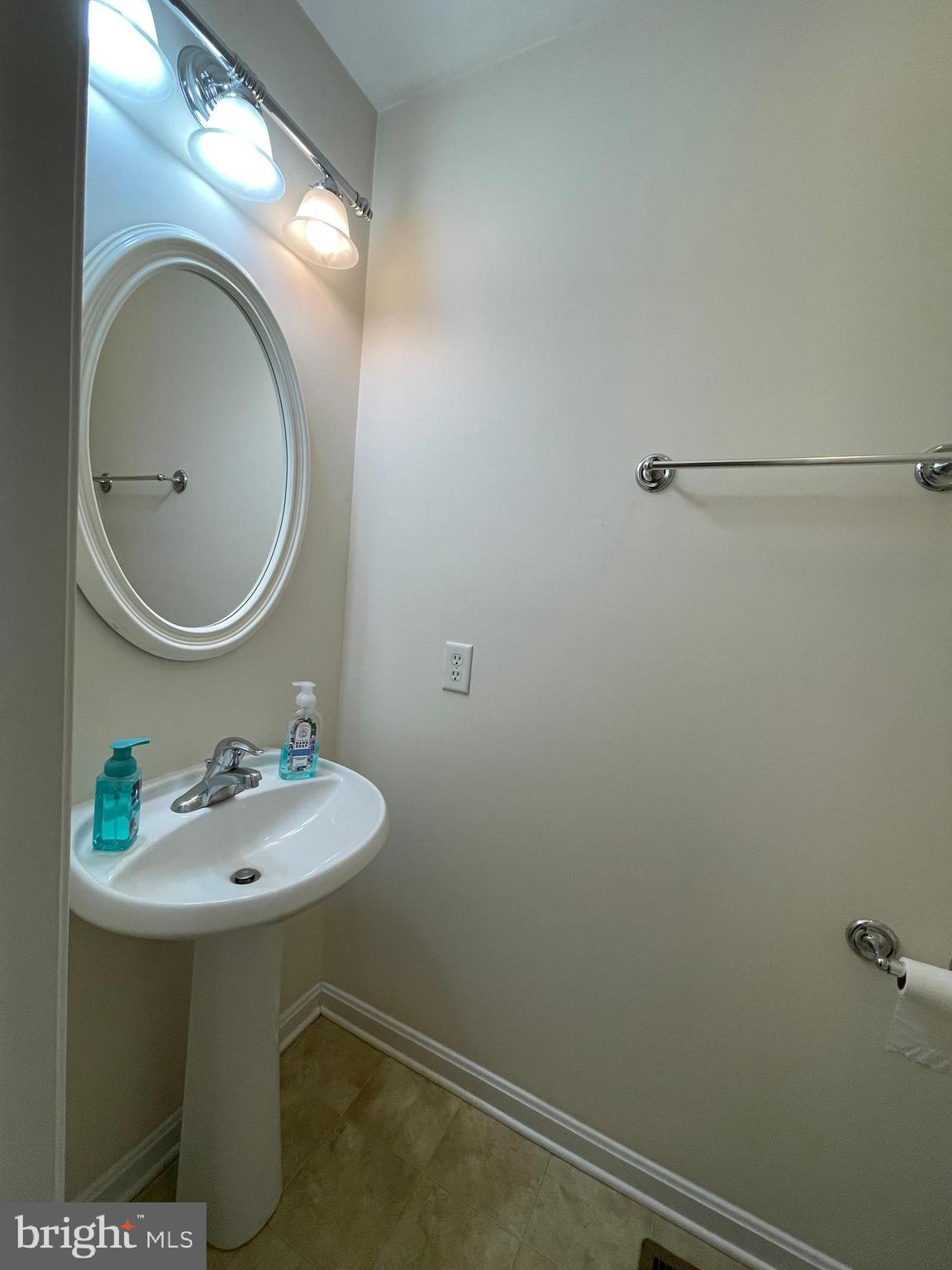 AMBER WOODS - Residential