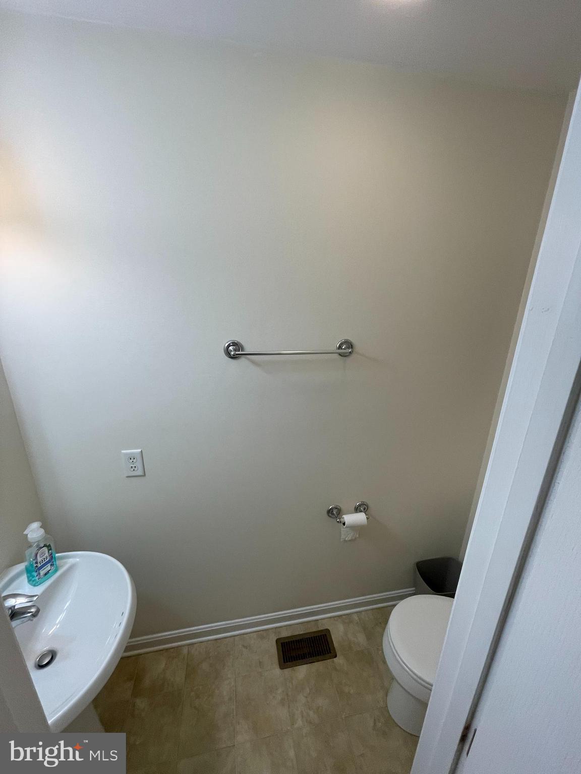 AMBER WOODS - Residential