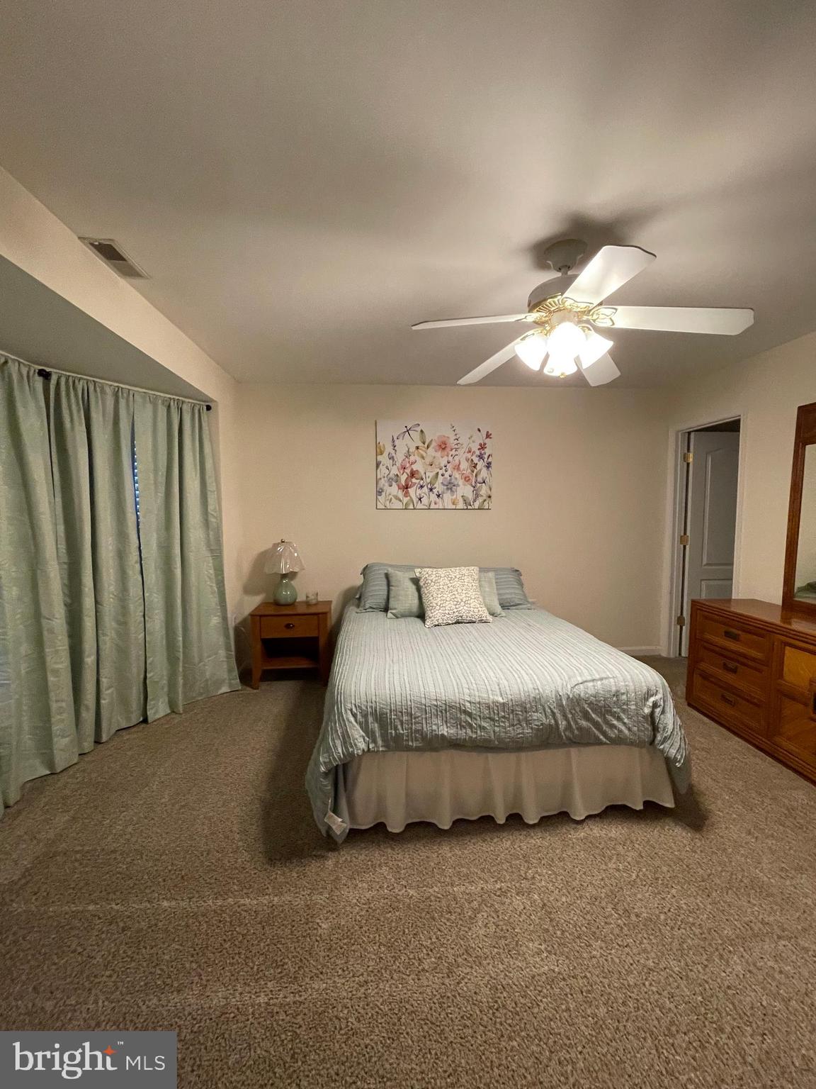 AMBER WOODS - Residential