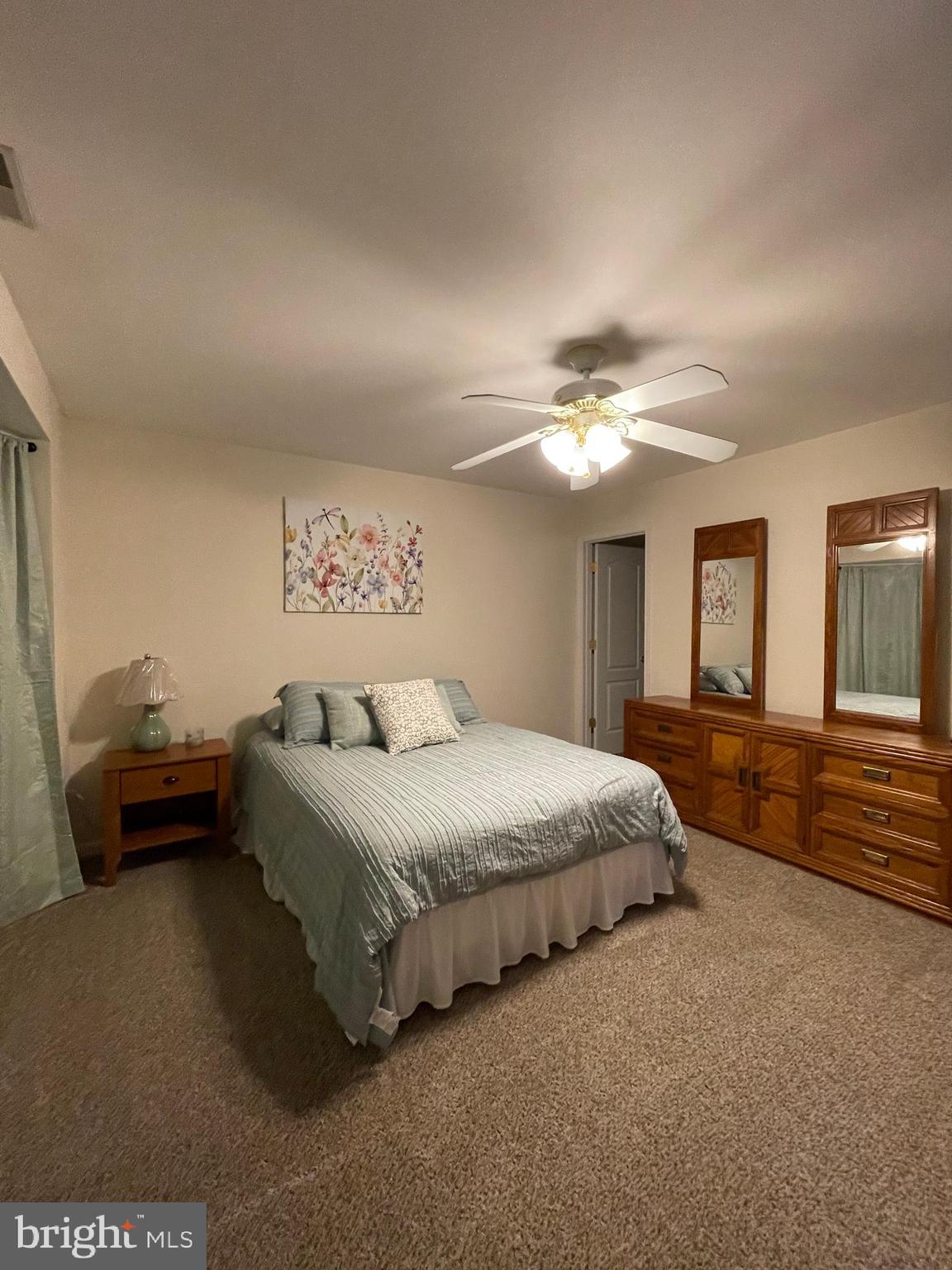 AMBER WOODS - Residential