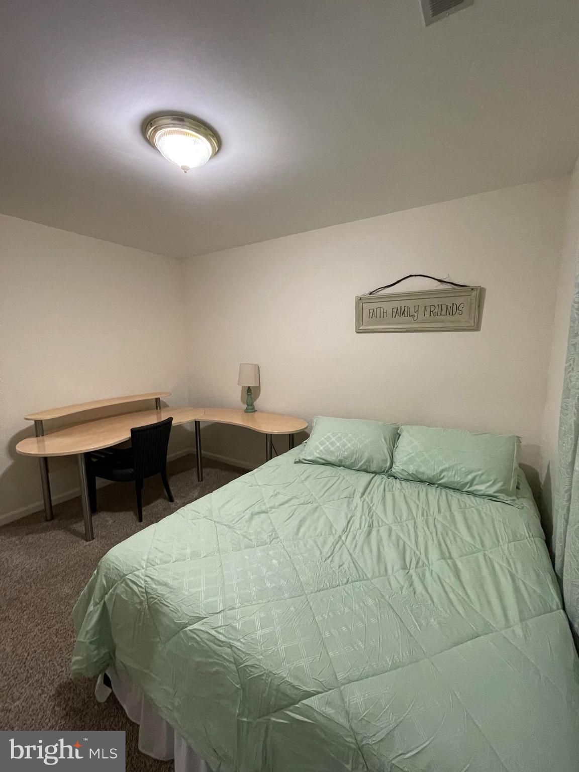 AMBER WOODS - Residential