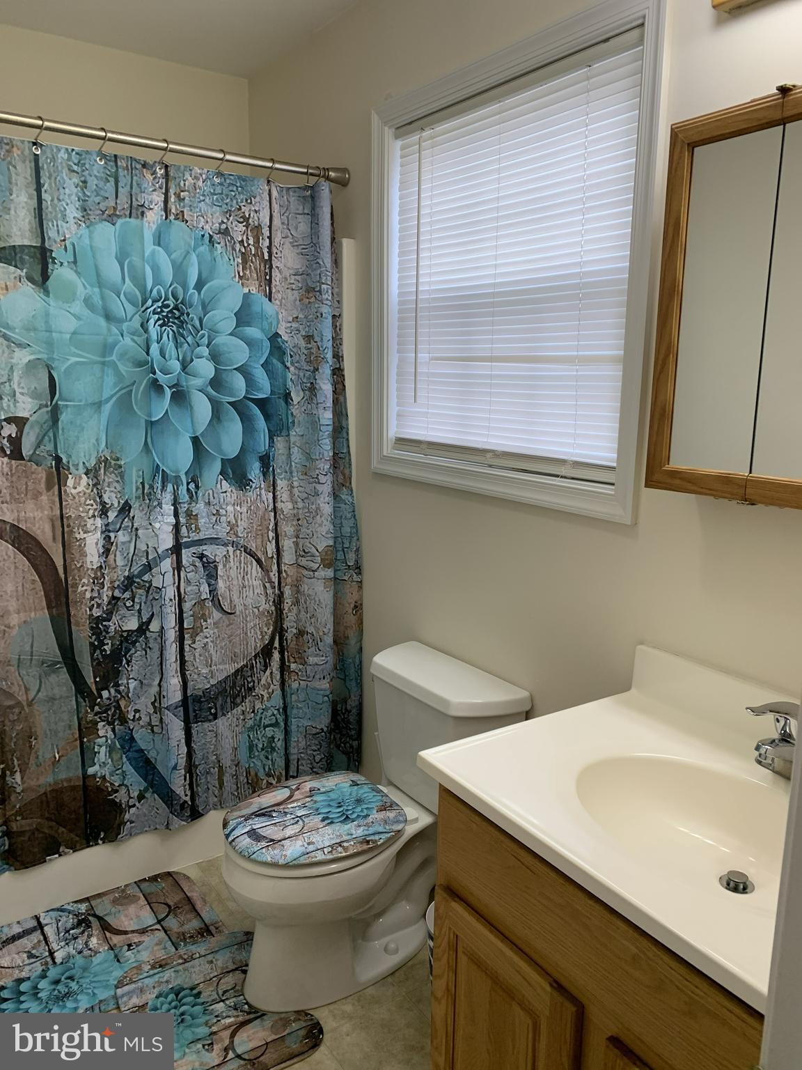 AMBER WOODS - Residential