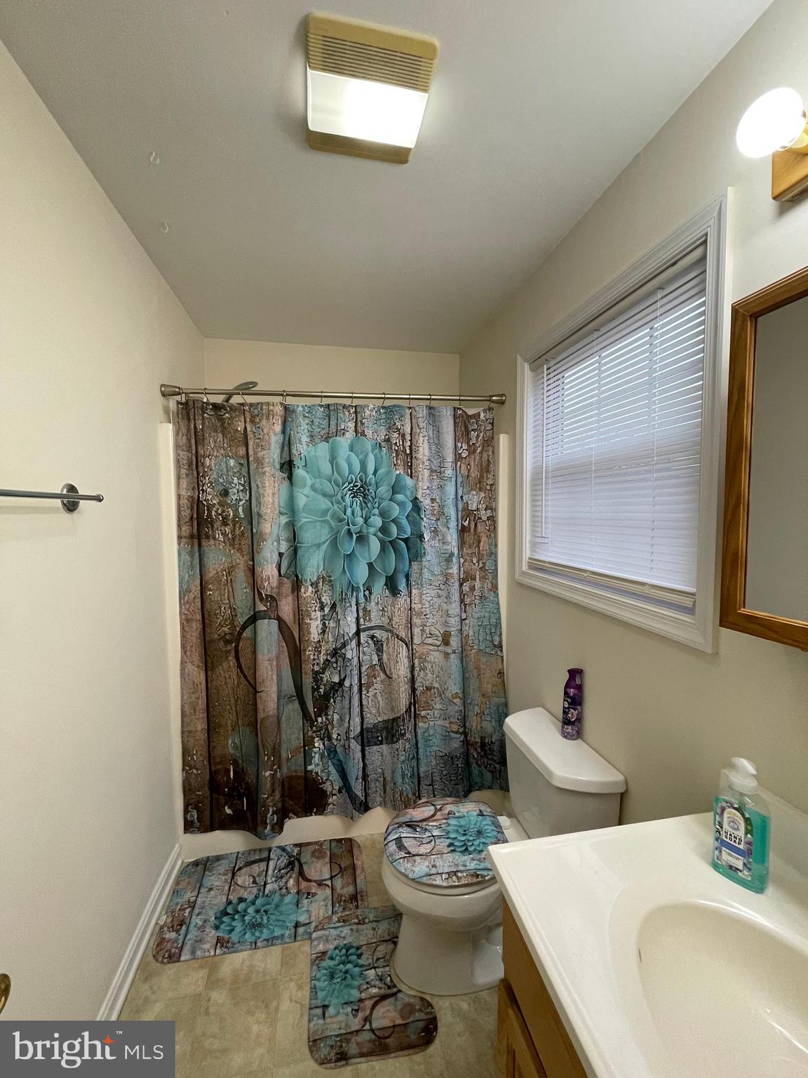 AMBER WOODS - Residential