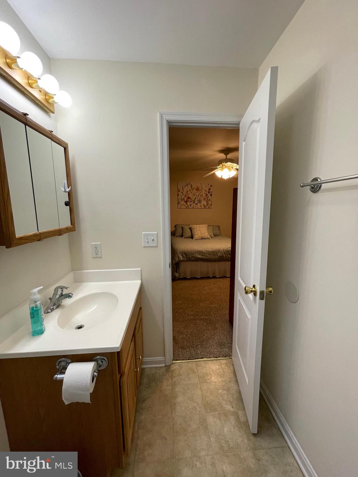 AMBER WOODS - Residential