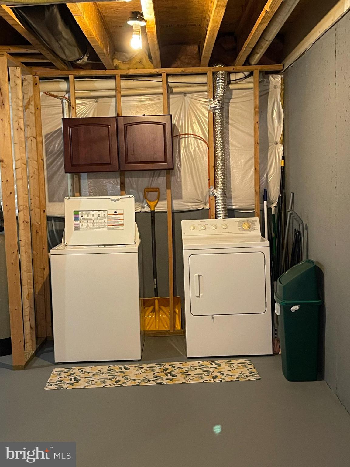 AMBER WOODS - Residential