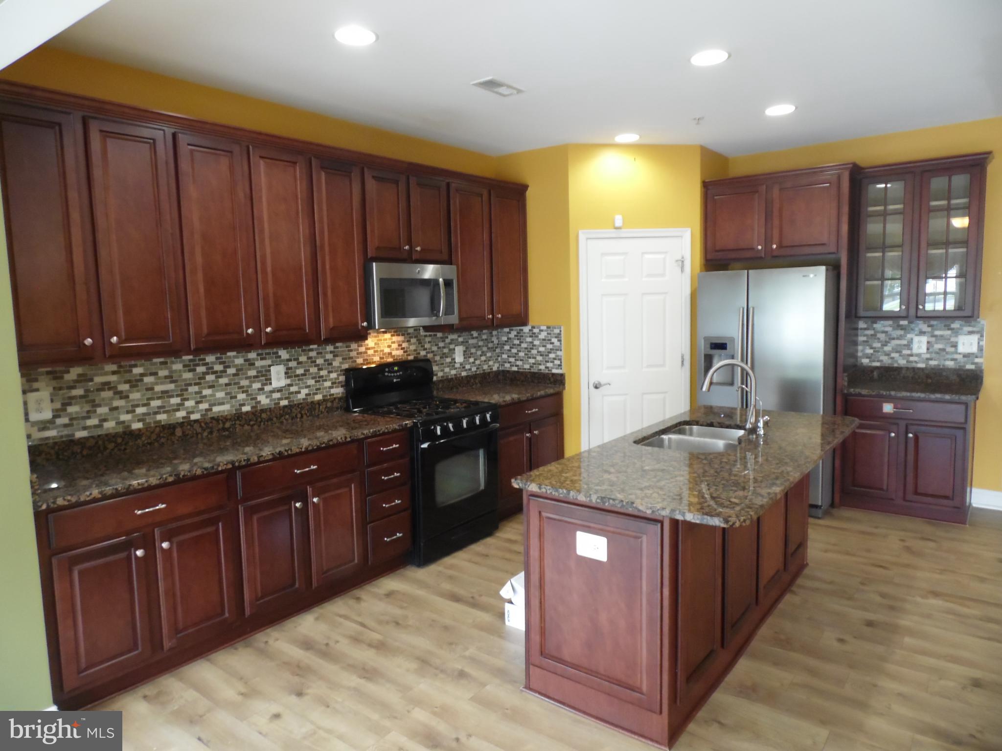 MONMOUTH MEADOWS - Residential Lease