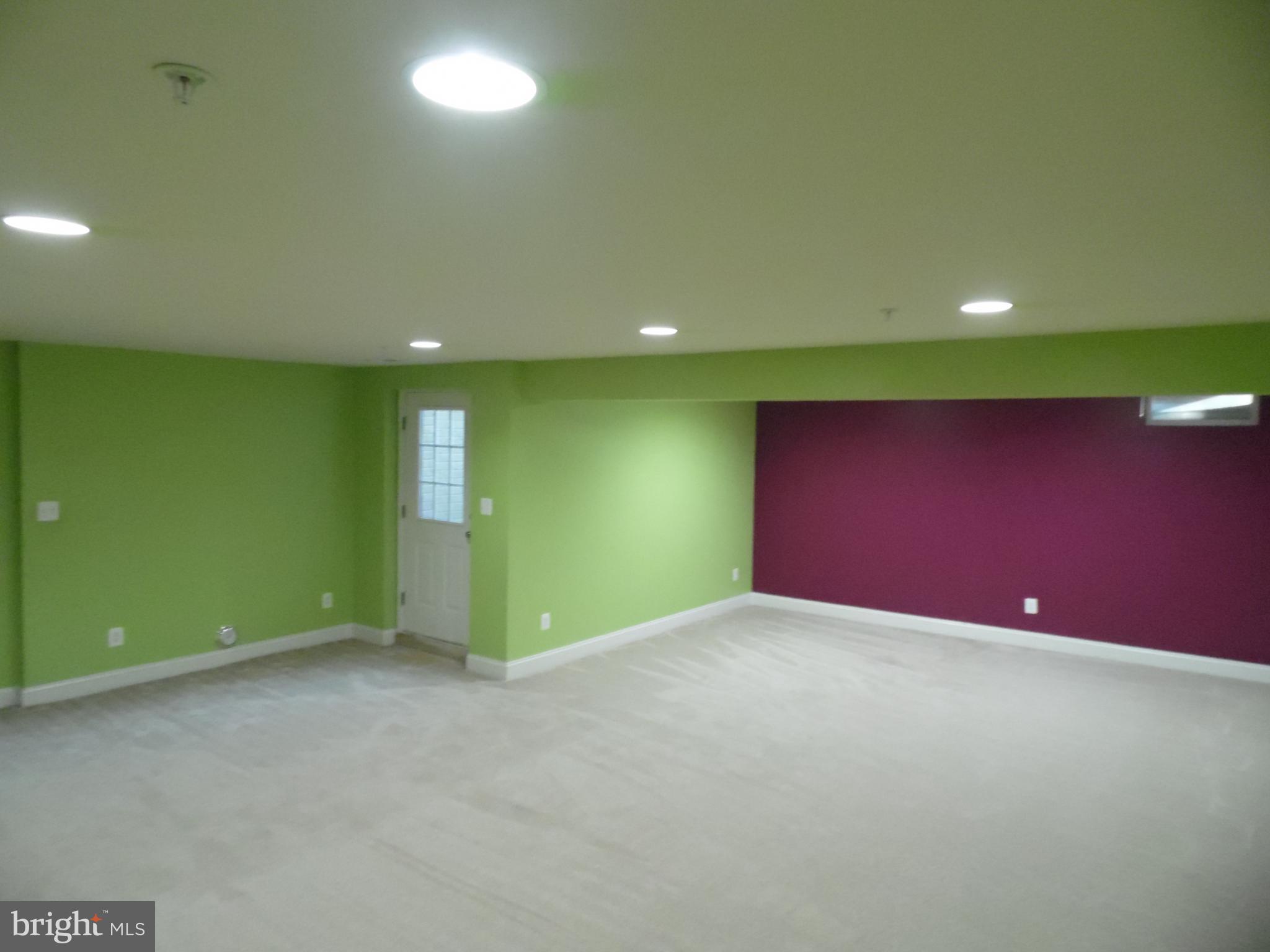 MONMOUTH MEADOWS - Residential Lease