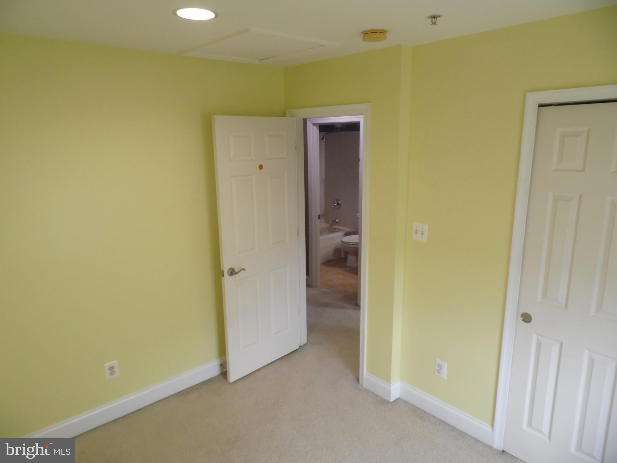 MONMOUTH MEADOWS - Residential Lease