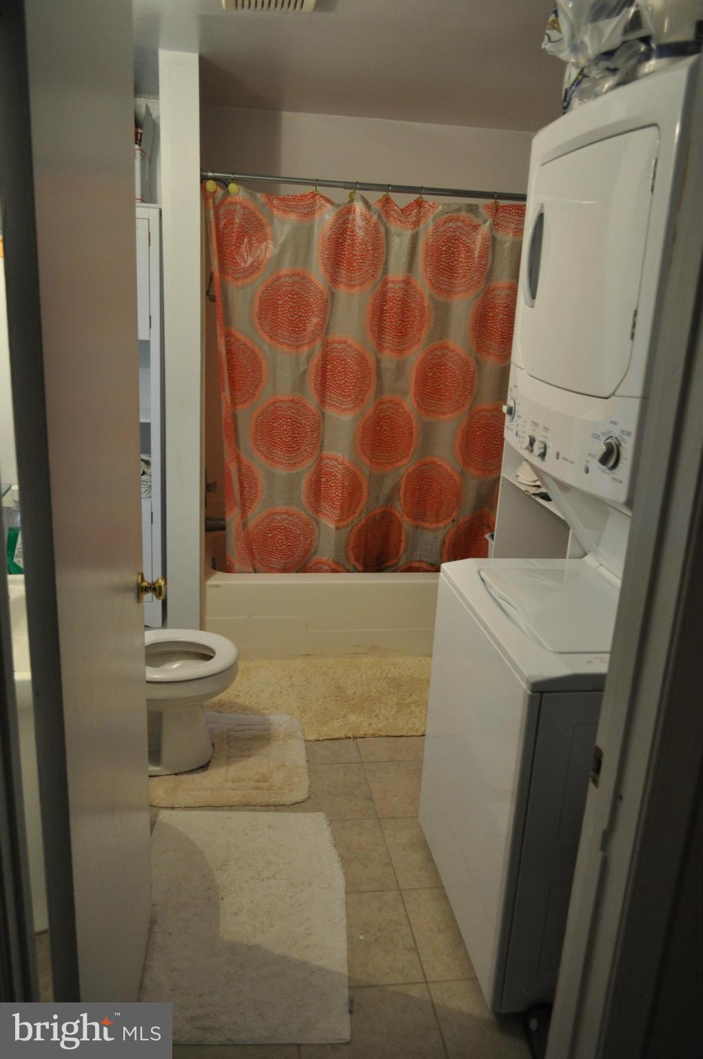 PIMMIT HILLS - Residential