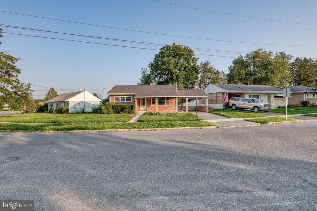 Photo of 5 William Penn Drive, CAMP HILL, PA 17011 (MLS # PACB2049484)