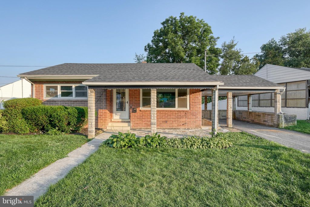 Photo of 5 William Penn Drive, CAMP HILL, PA 17011 (MLS # PACB2049484)