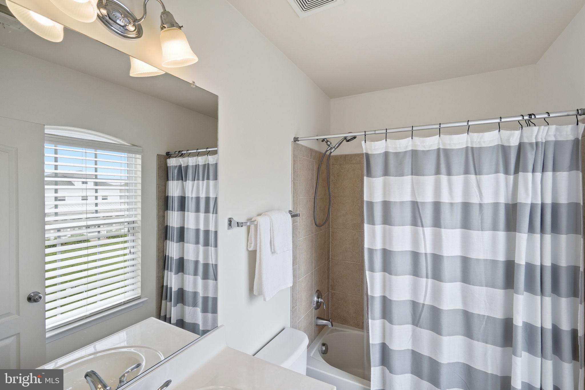 GIBSONS GRANT - Residential