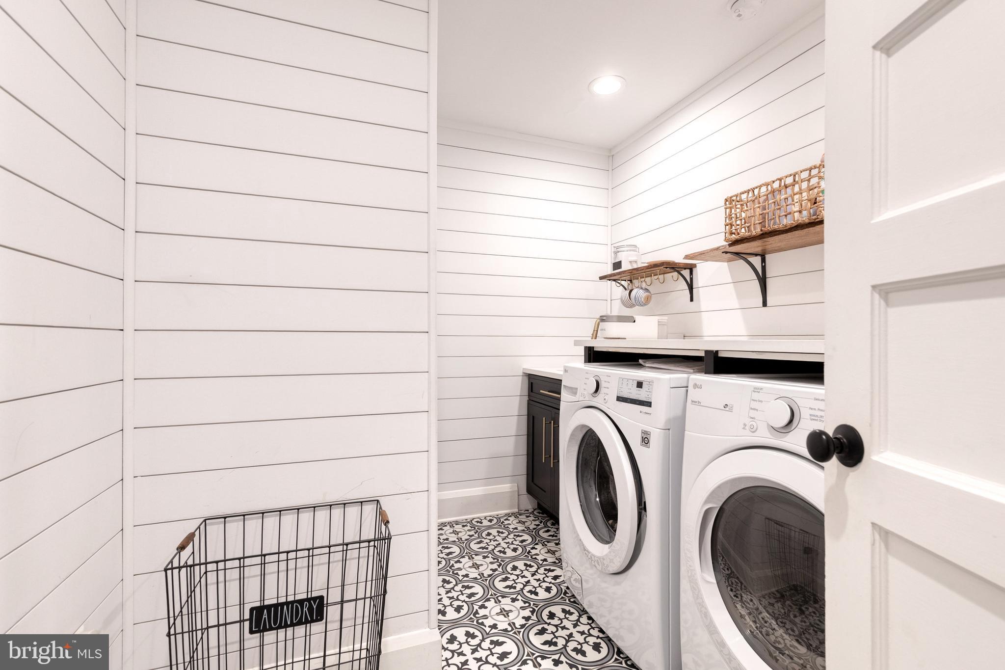 HOMELAND HISTORIC DISTRICT - Residential