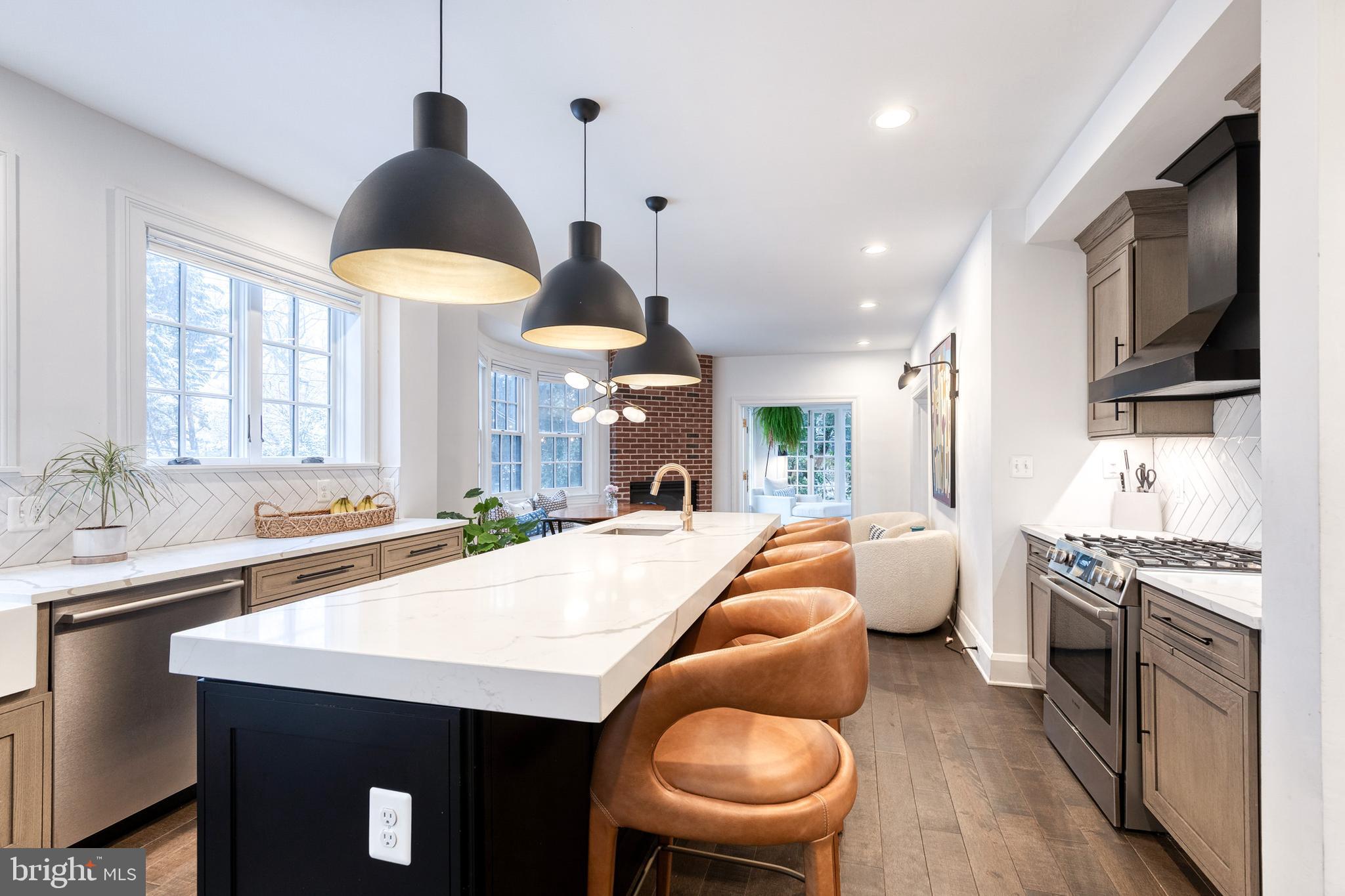 HOMELAND HISTORIC DISTRICT - Residential