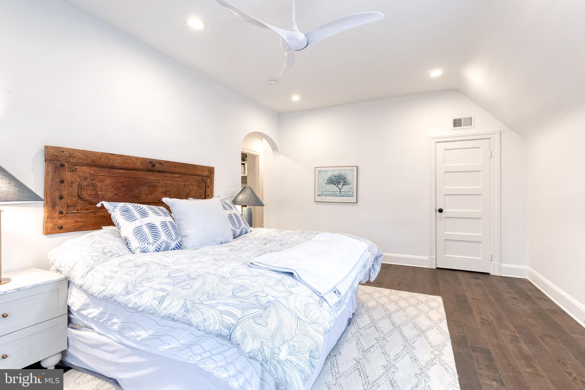 HOMELAND HISTORIC DISTRICT - Residential