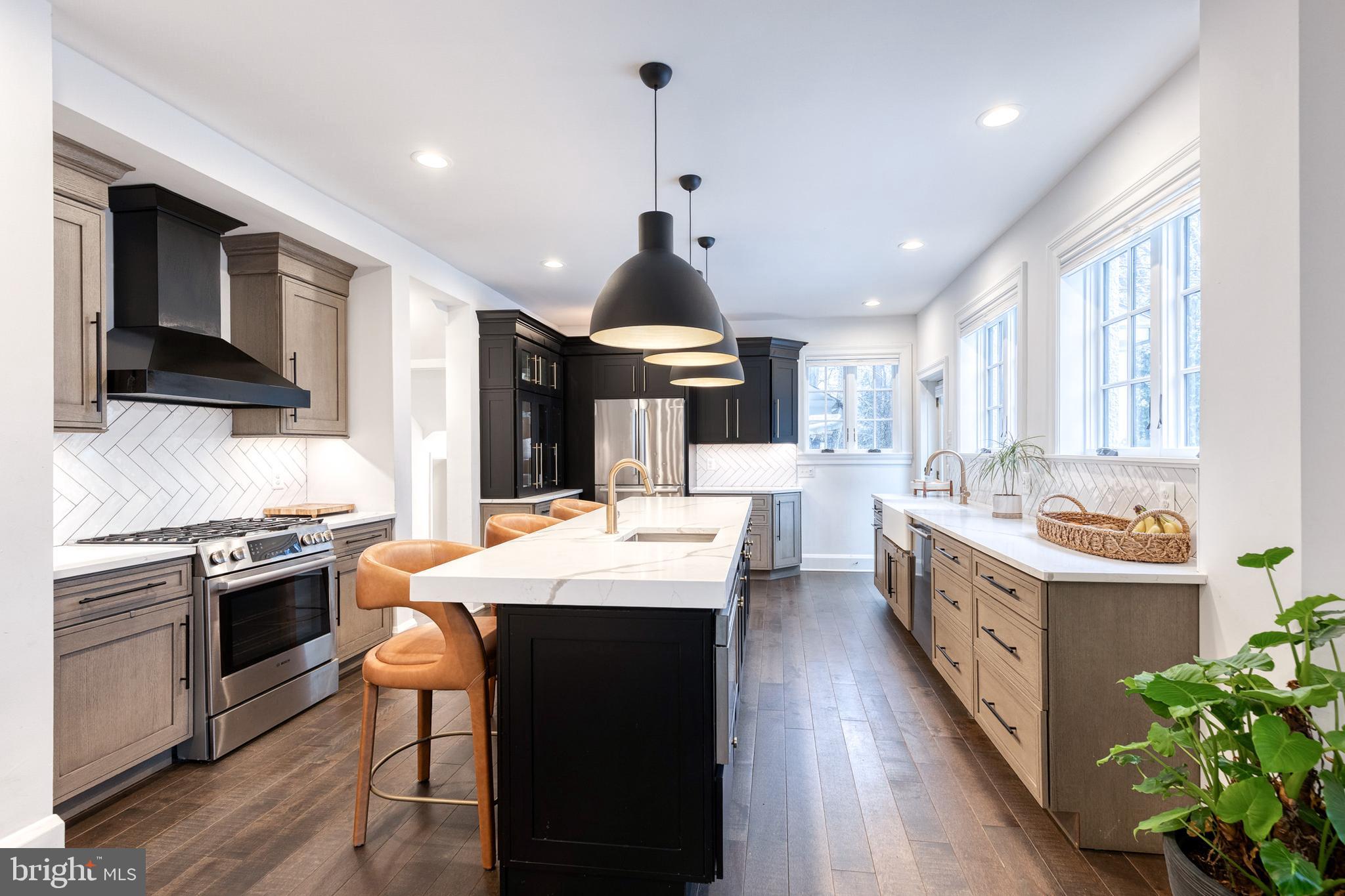 HOMELAND HISTORIC DISTRICT - Residential