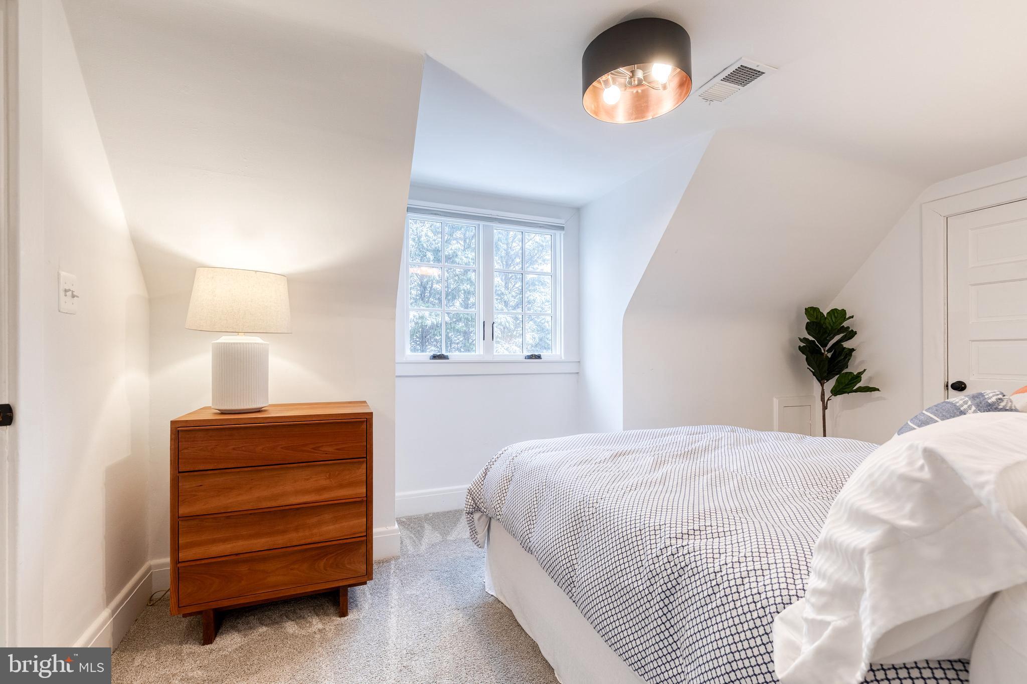 HOMELAND HISTORIC DISTRICT - Residential