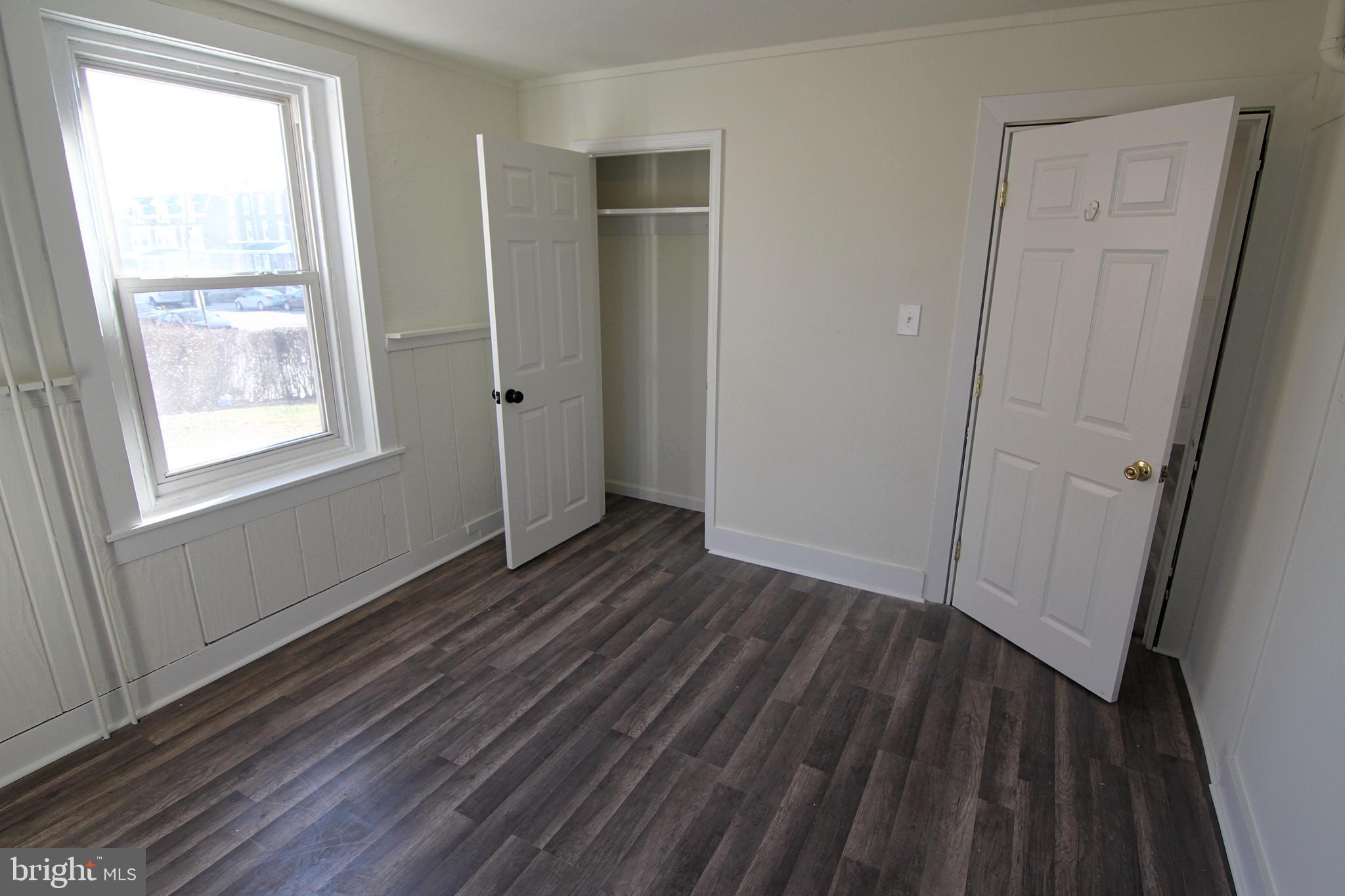 KING MANOR - Residential Lease