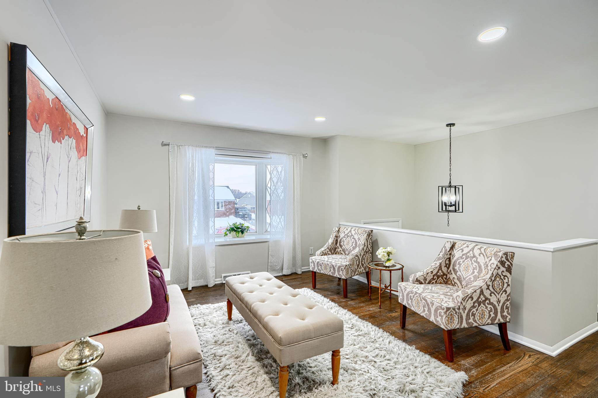 HOLIDAY MANOR - Residential