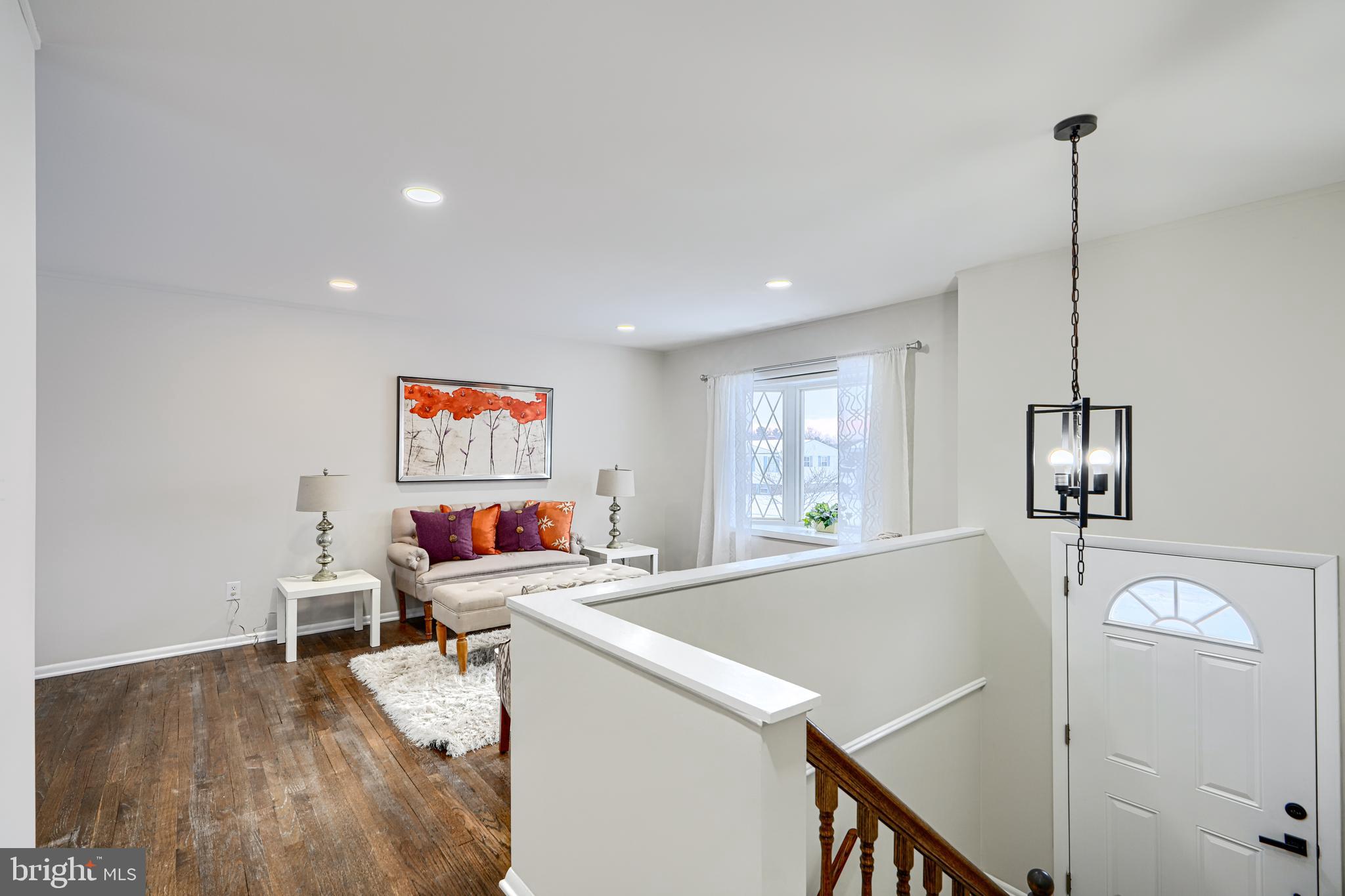 HOLIDAY MANOR - Residential